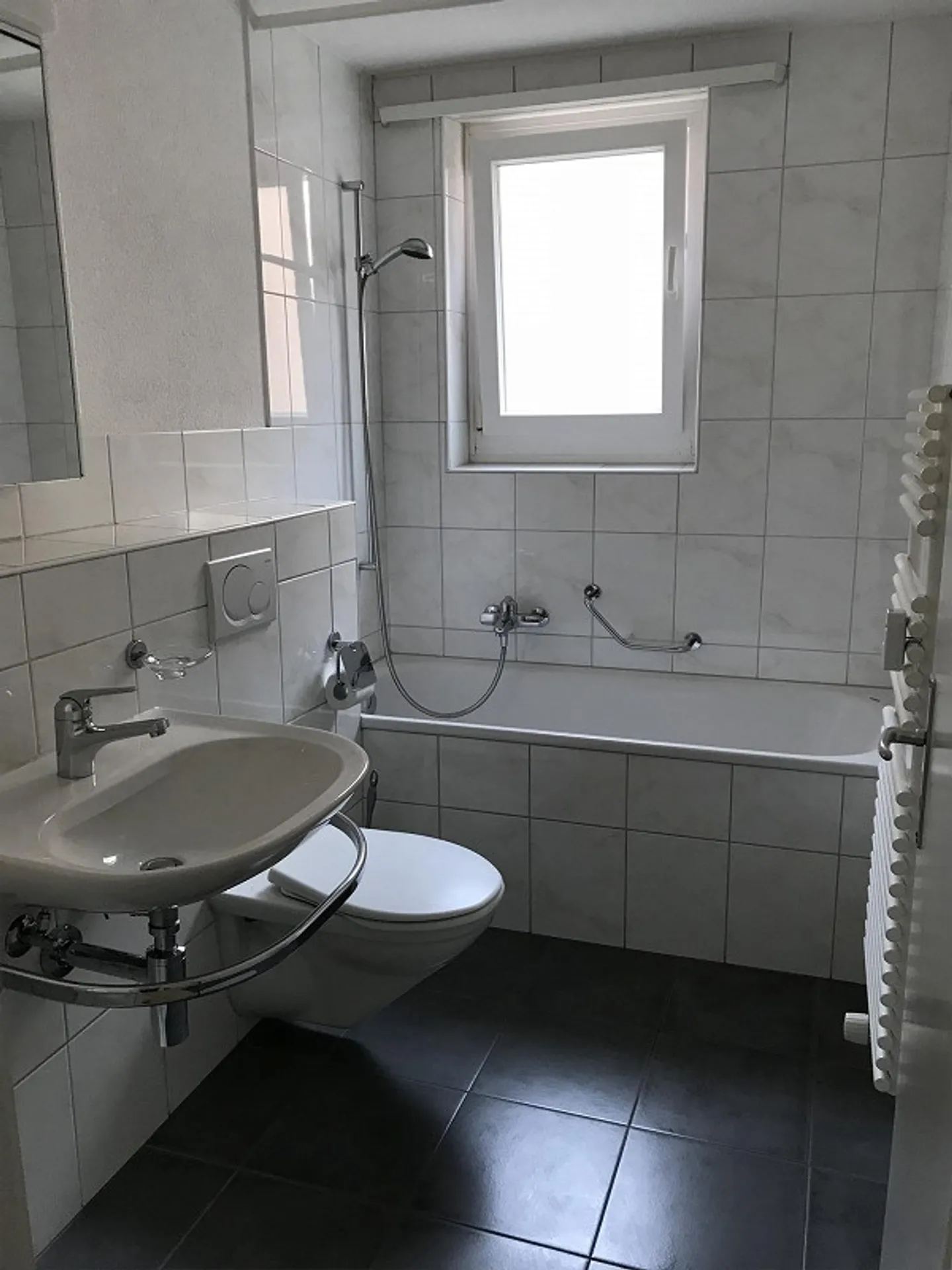 Affordable and centrally located - 3-room ground floor apartment - Photo 9 of 11