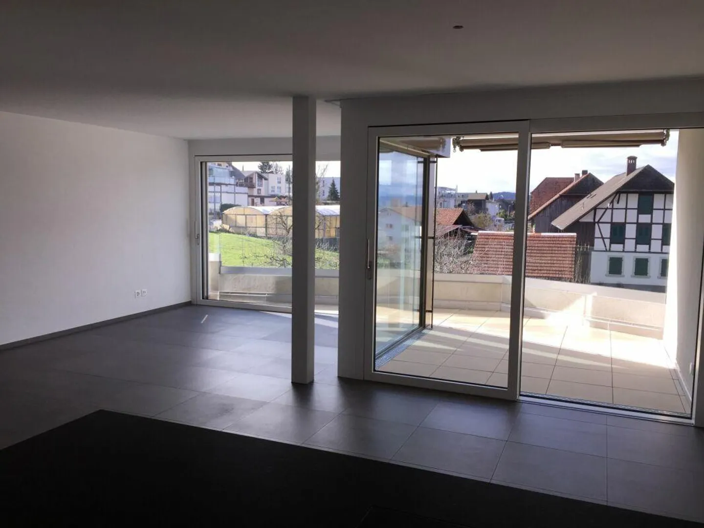 2.5 Room Apartment for Rent - Photo 11 of 12