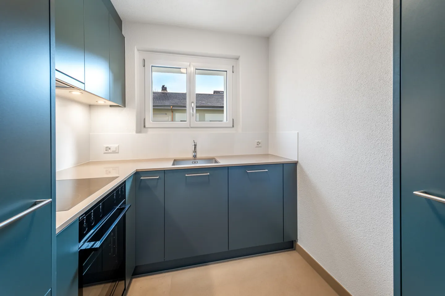 Rénové. Moderne. Proche de la ville. Votre nouveau chez-vous vous attend - Photo 1 sur 9