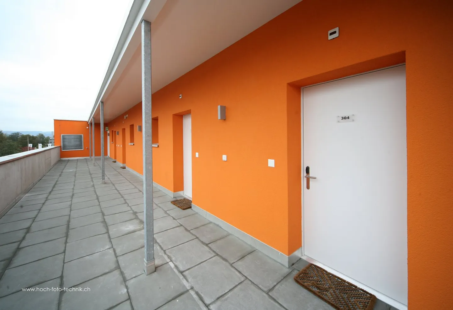 Appartement loft moderne avec balcon à Fehraltorf - Photo 3 sur 5