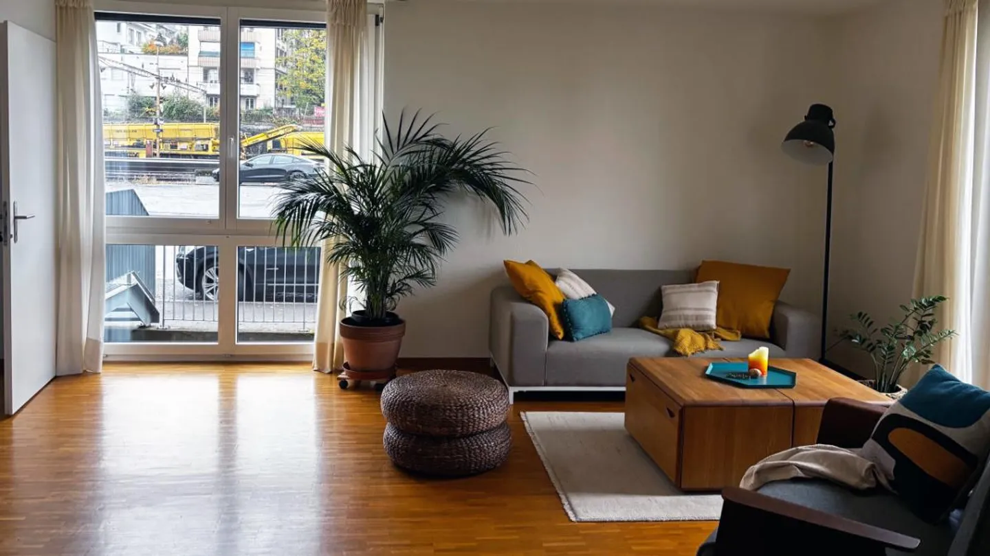 Room in shared apartment - Photo 2 of 5