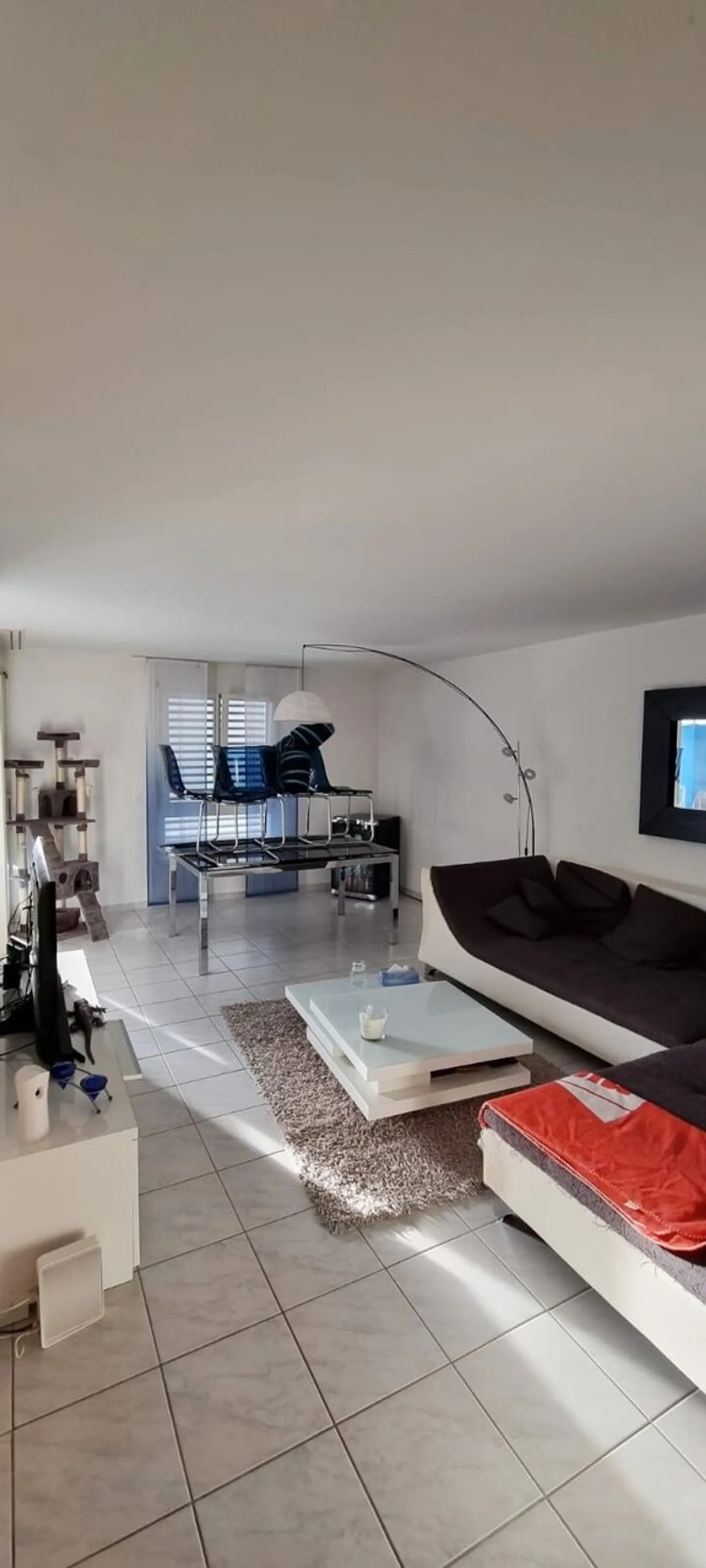 Apartment for rent - Photo 2 of 5