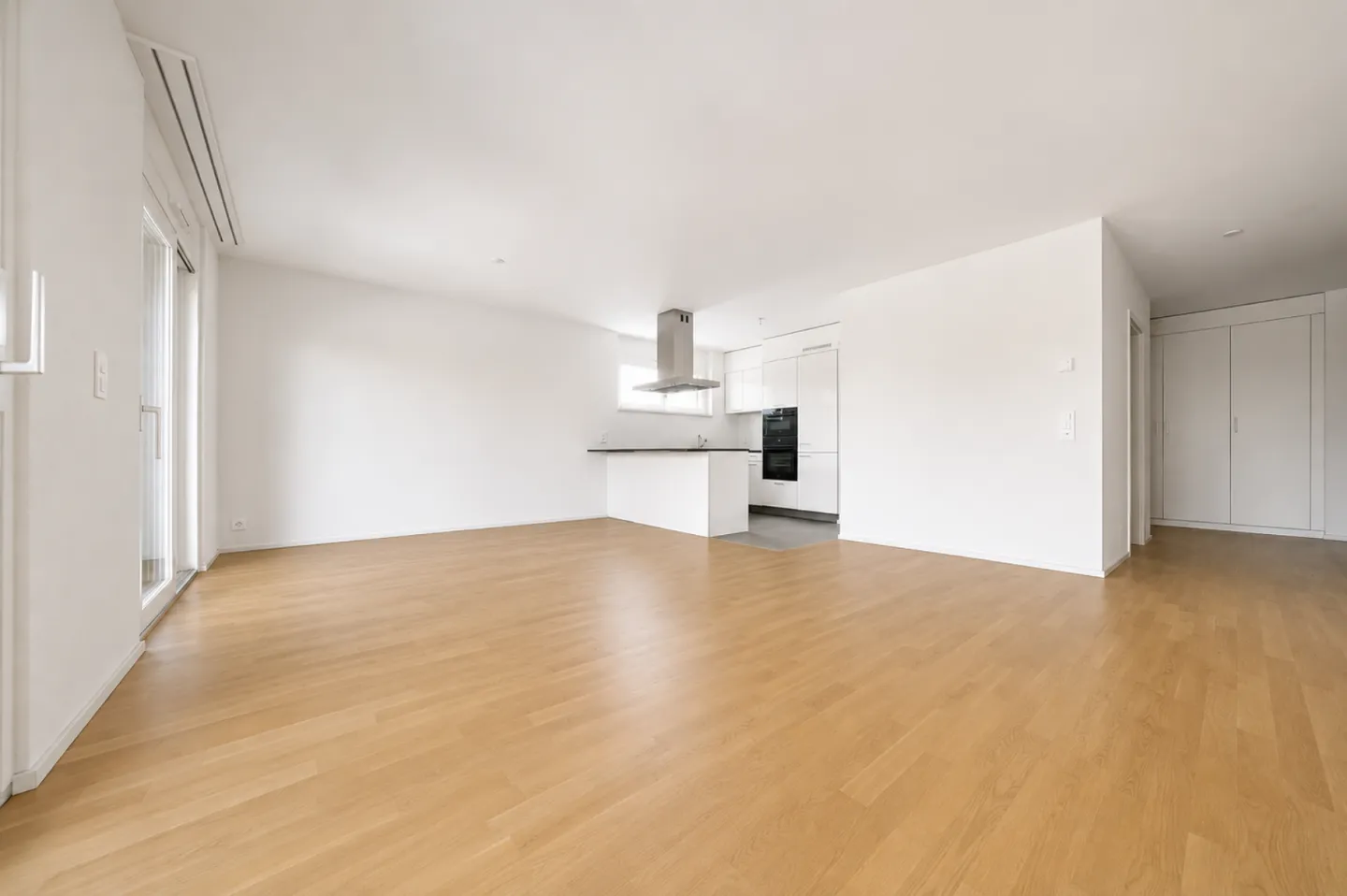 Appartement de Luxe avec Terrasse - Photo 3 sur 9