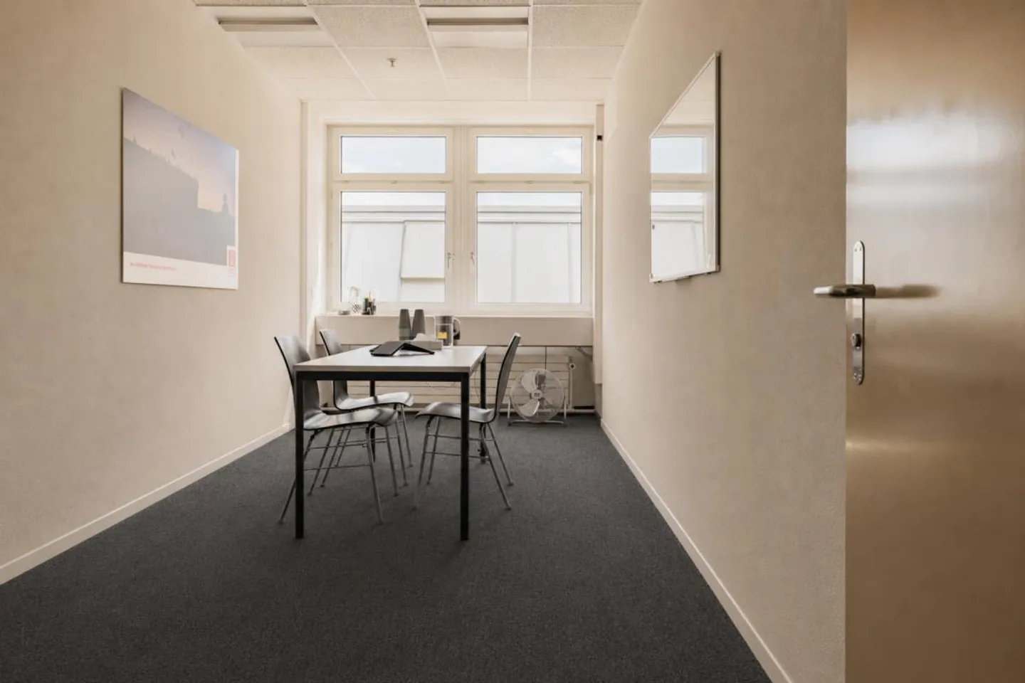 Bureaux modernes à partir de CHF 330.00 par mois dans le parc d'affaires FRAME - Photo 4 sur 10