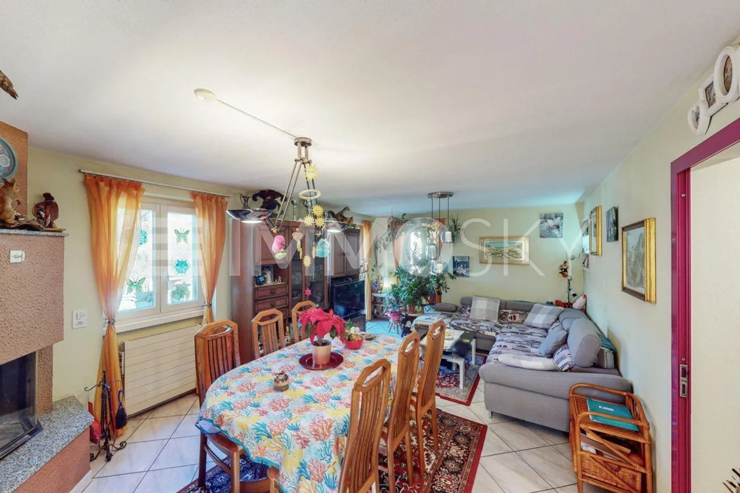 New Price! Family house with very sunny open view - Photo 1 of 5