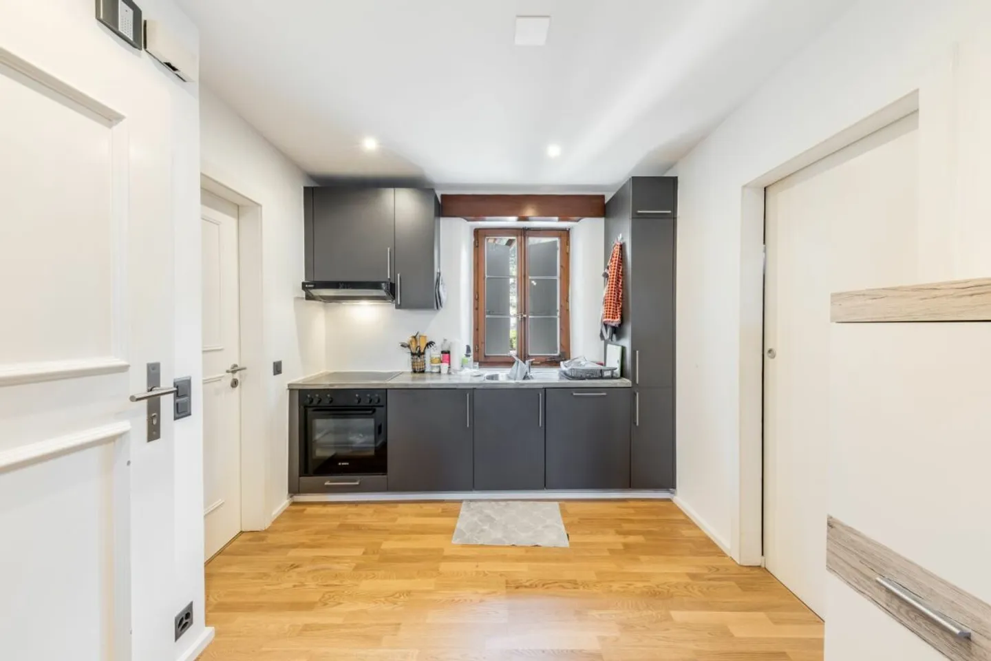 Charmante 2,5-Zimmer-Wohnung im Zentrum von Blonay - Foto 3 von 7