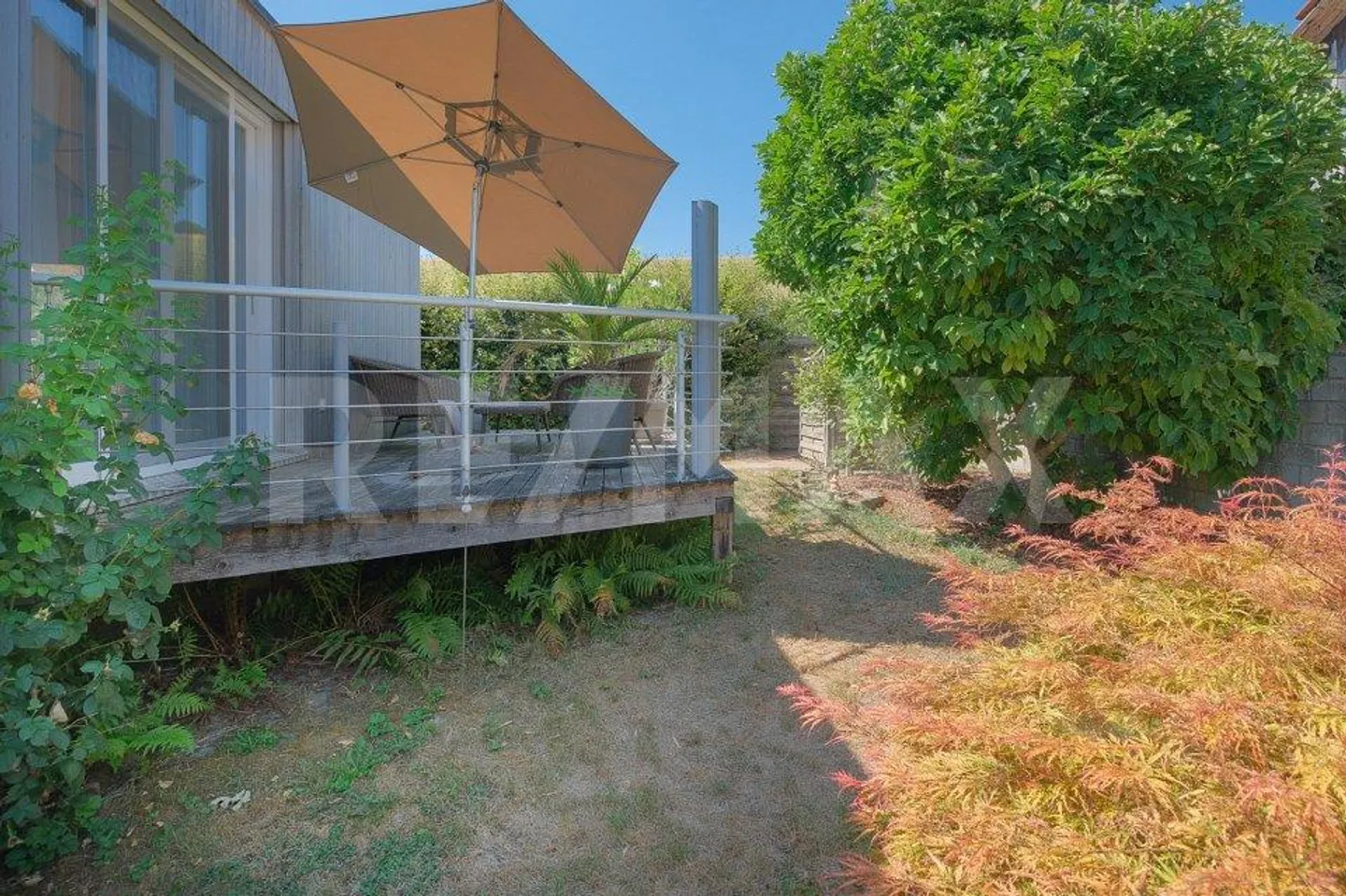 Maison individuelle dans un emplacement calme et ensoleillé à la limite de la zone de construction - Photo 4 sur 13