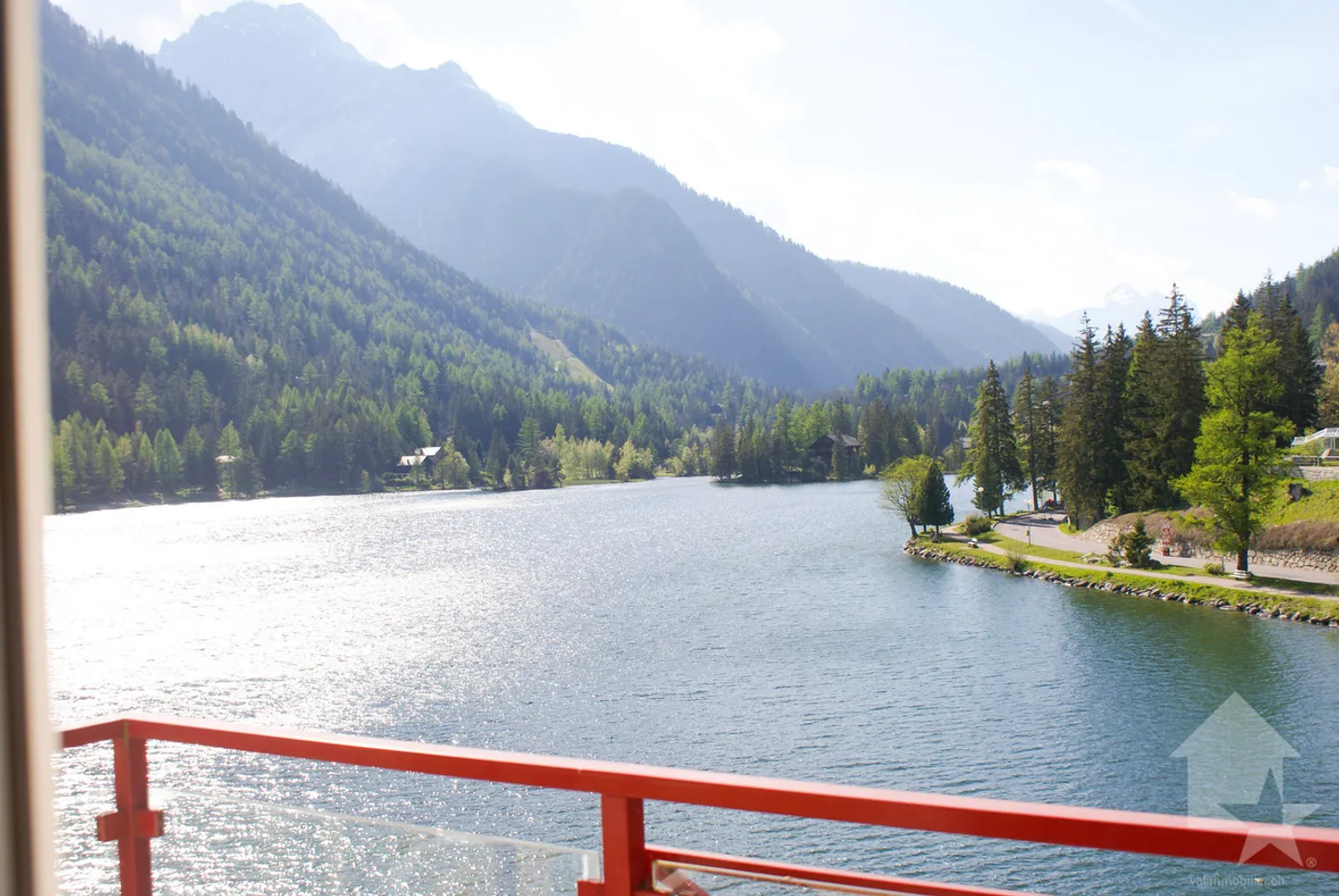 Attique avec Vue sur le Lac - Photo 10 sur 13