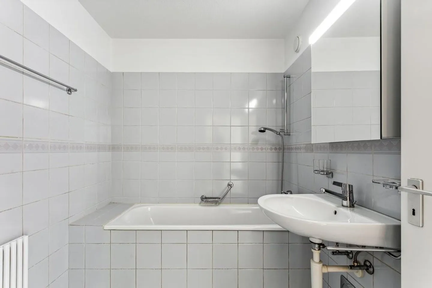 Appartement Charmant dans Quartier Calme - Photo 6 sur 8