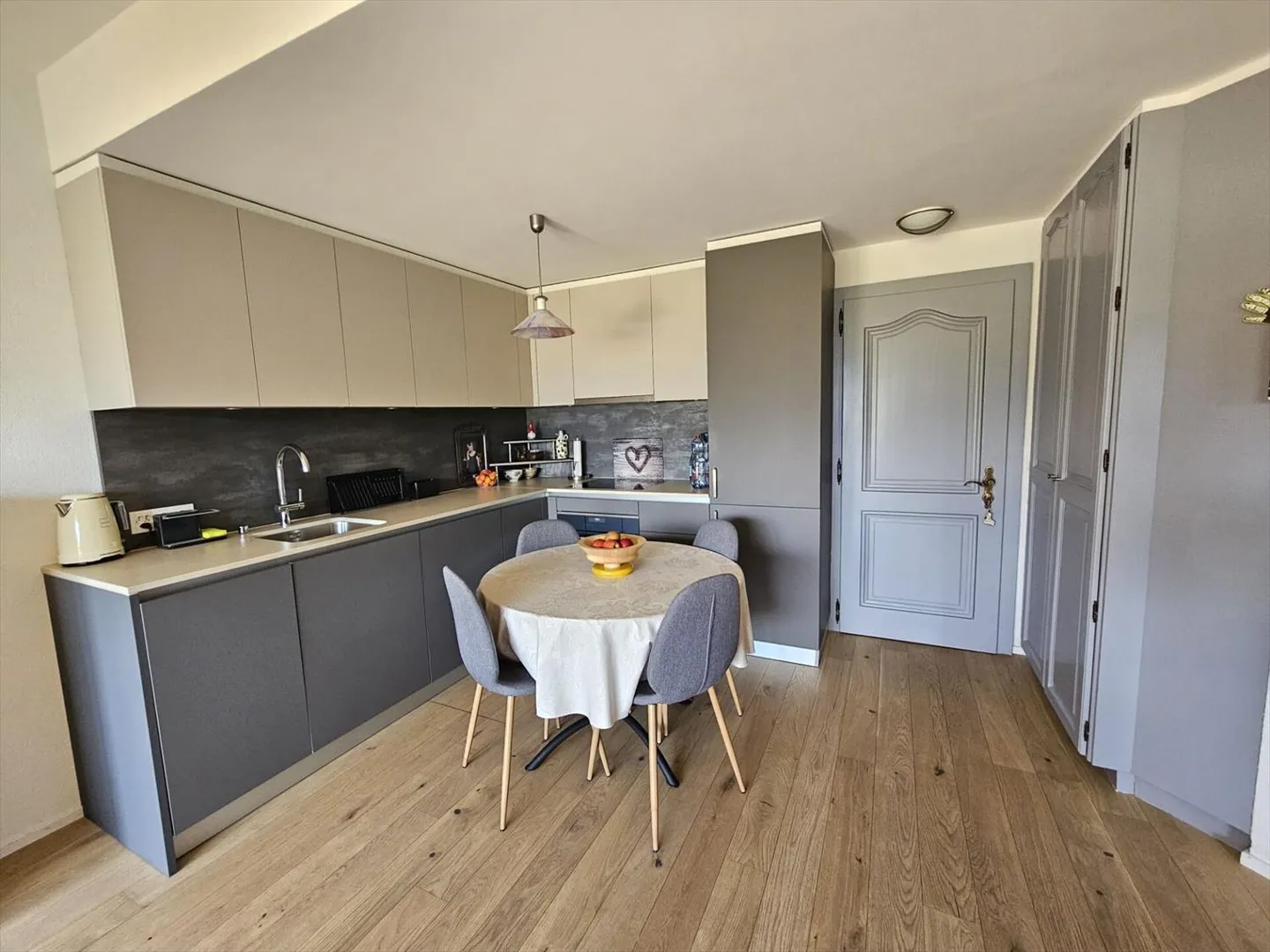 2-room apartment in Crans-Montana - Photo 3 of 10