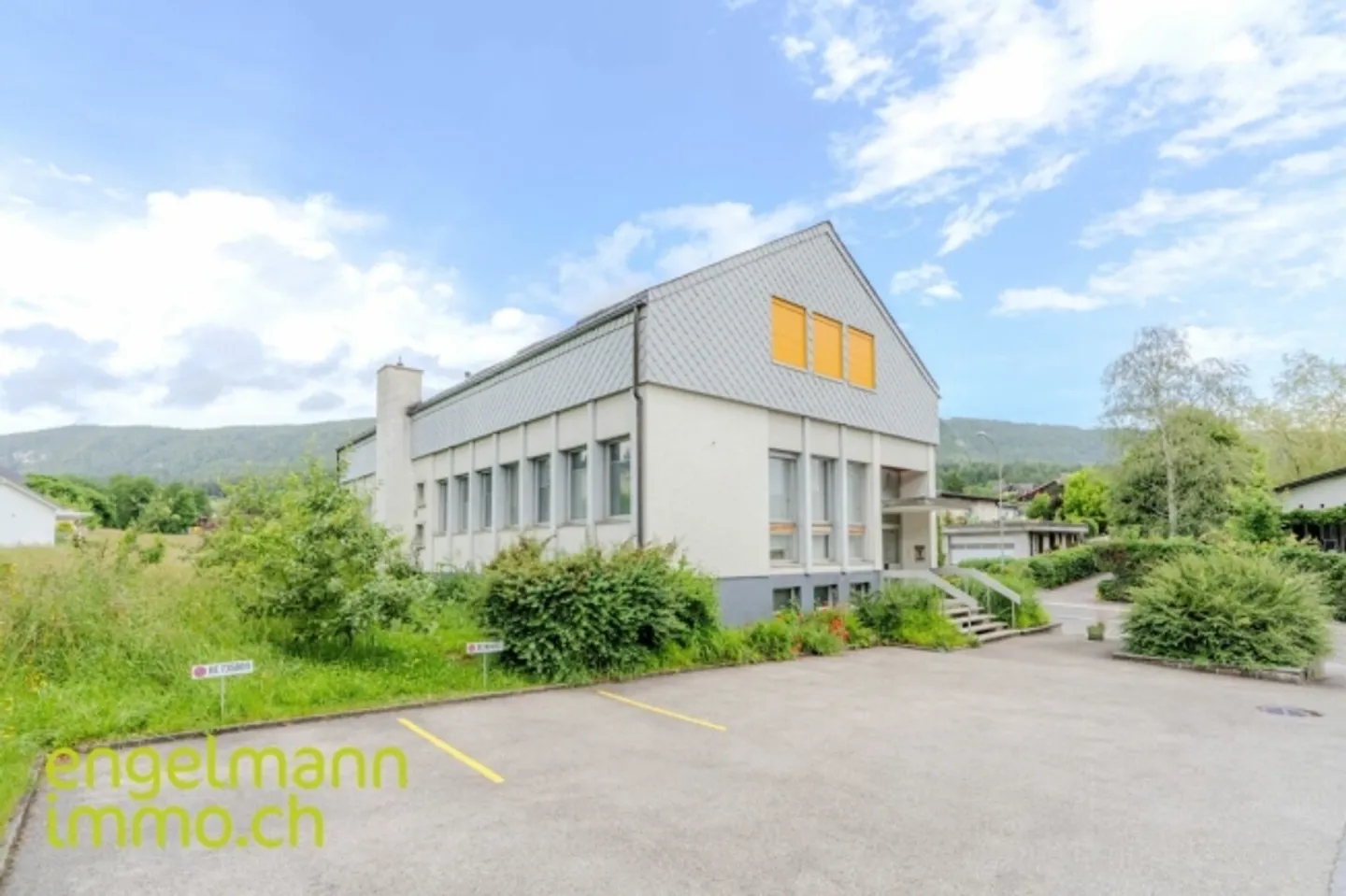 Anlageobjekt: Geschäftsräume, Garage und Atelier - Foto 1 von 12