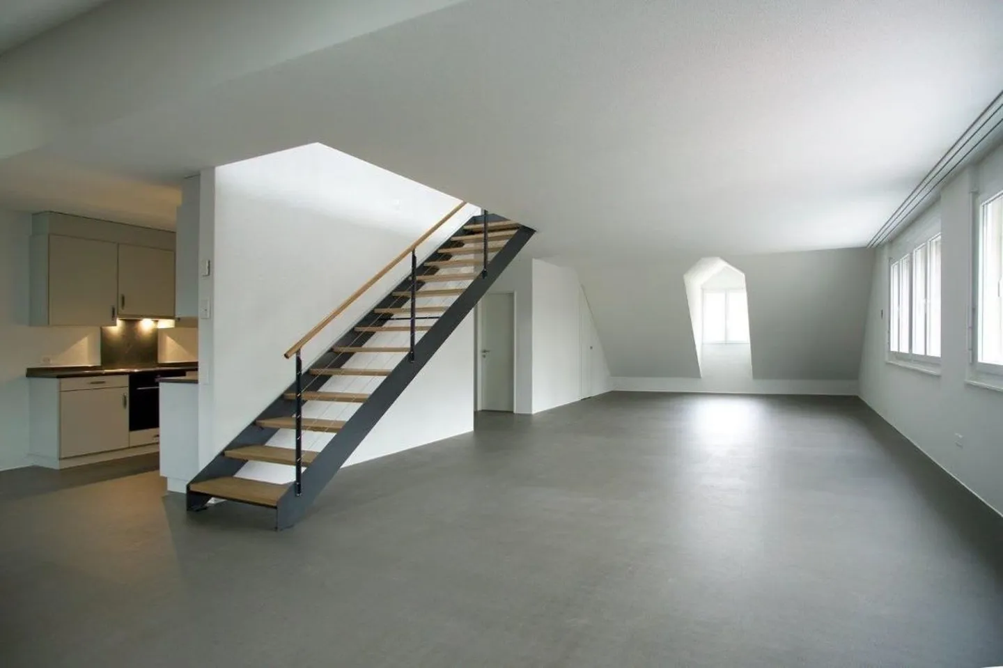 Dreamlike Penthouse in Loft Style - Photo 2 of 5