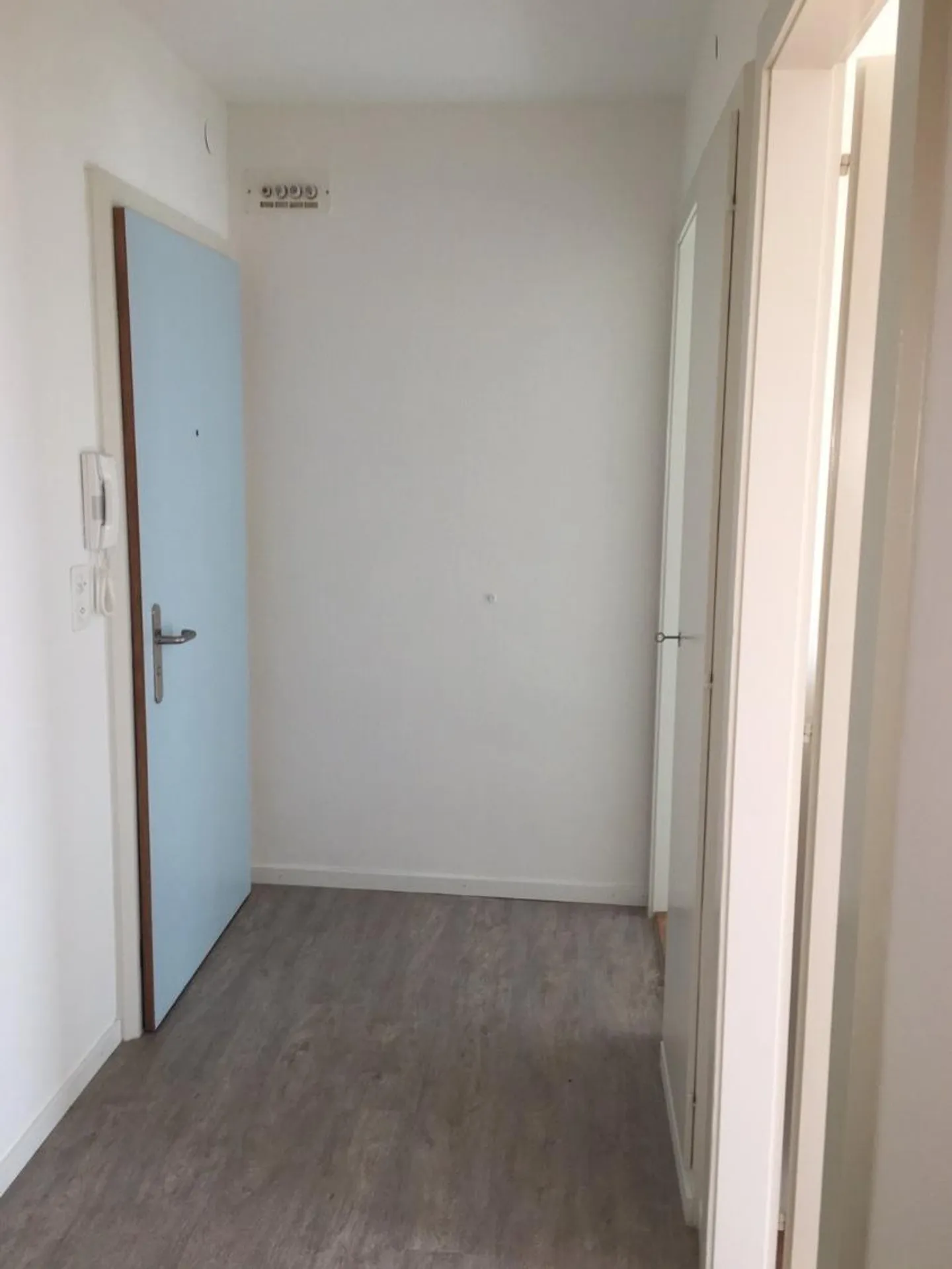 1.5 room apartment - Photo 2 of 5