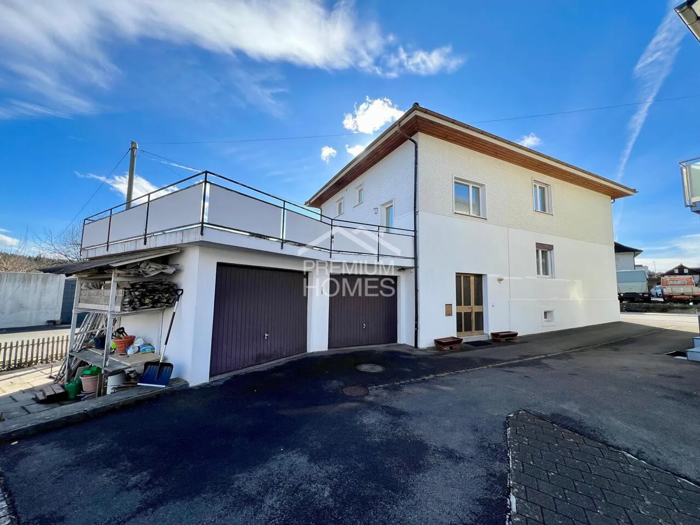 Grosszügiges Einfamilienhaus mit Terrasse - Foto 3 von 13