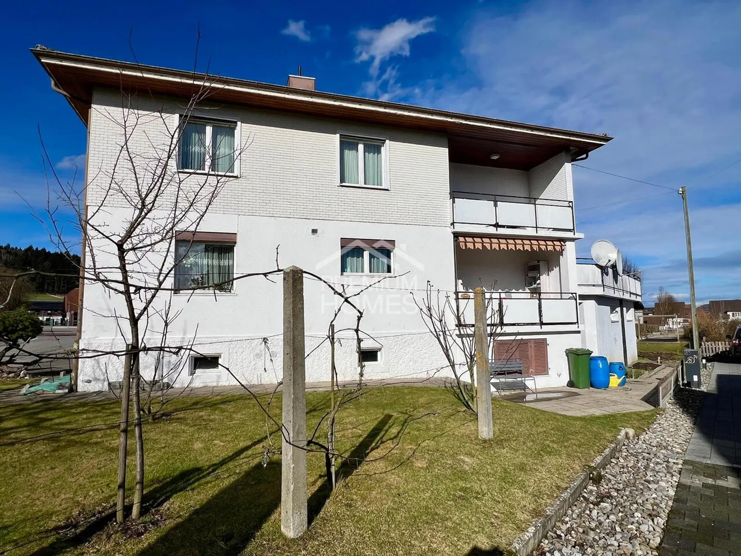 Grosszügiges Einfamilienhaus mit Terrasse - Foto 4 von 13