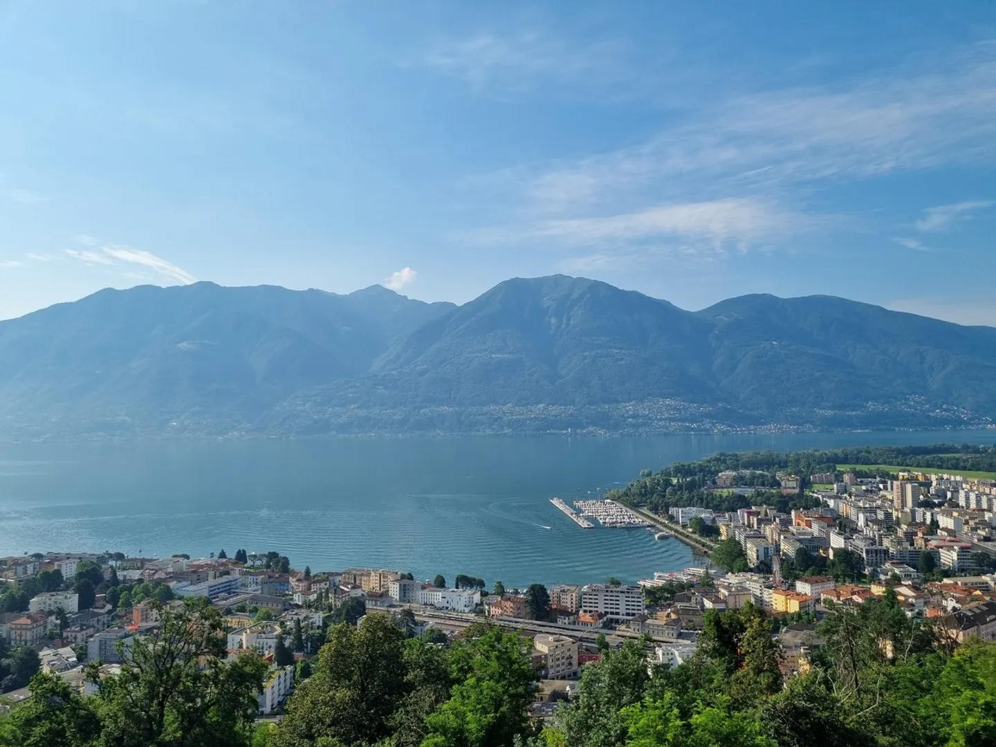 Prestigioso appartamento di 3.5 locali con splendida vista lago - Foto 1 di 18