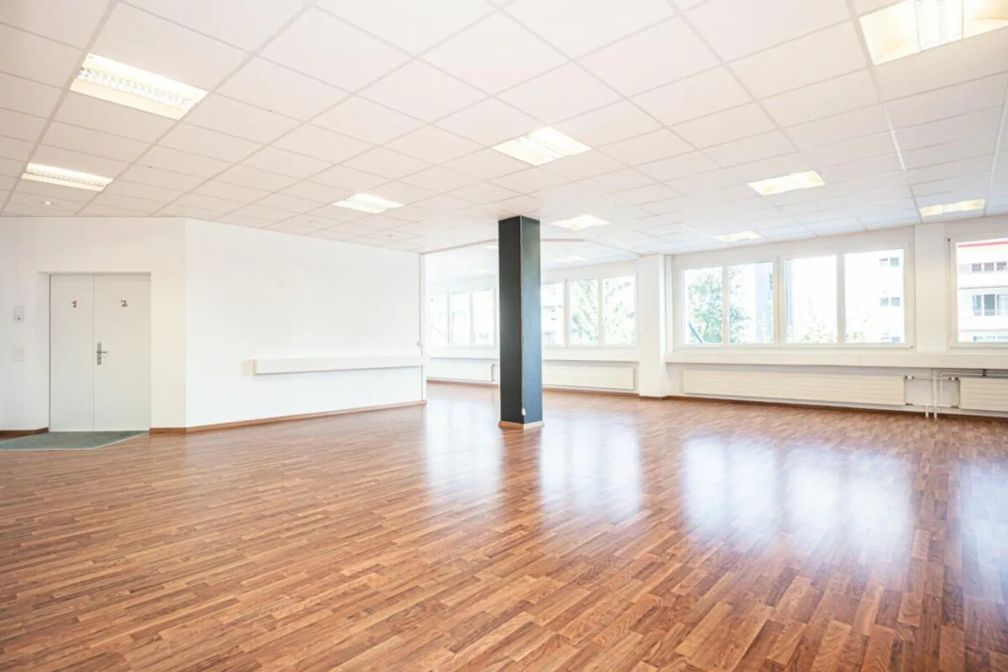 Furnished office space for rent! - Photo 2 of 5