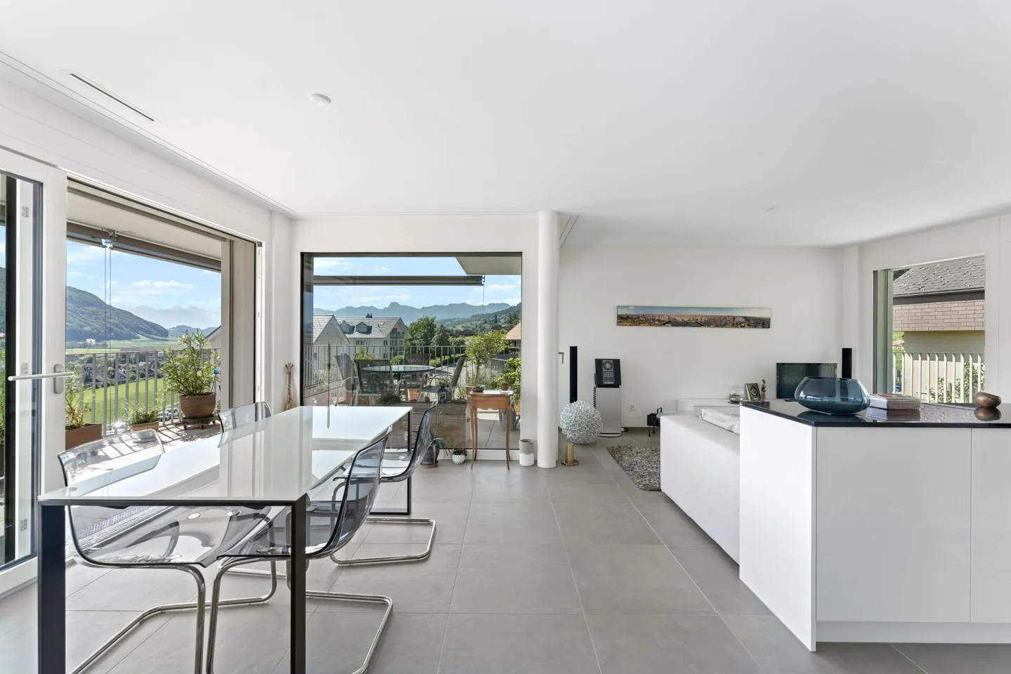 Top moderne 3.5-Zimmerwohnung mit Weitblick - Foto 6 von 16
