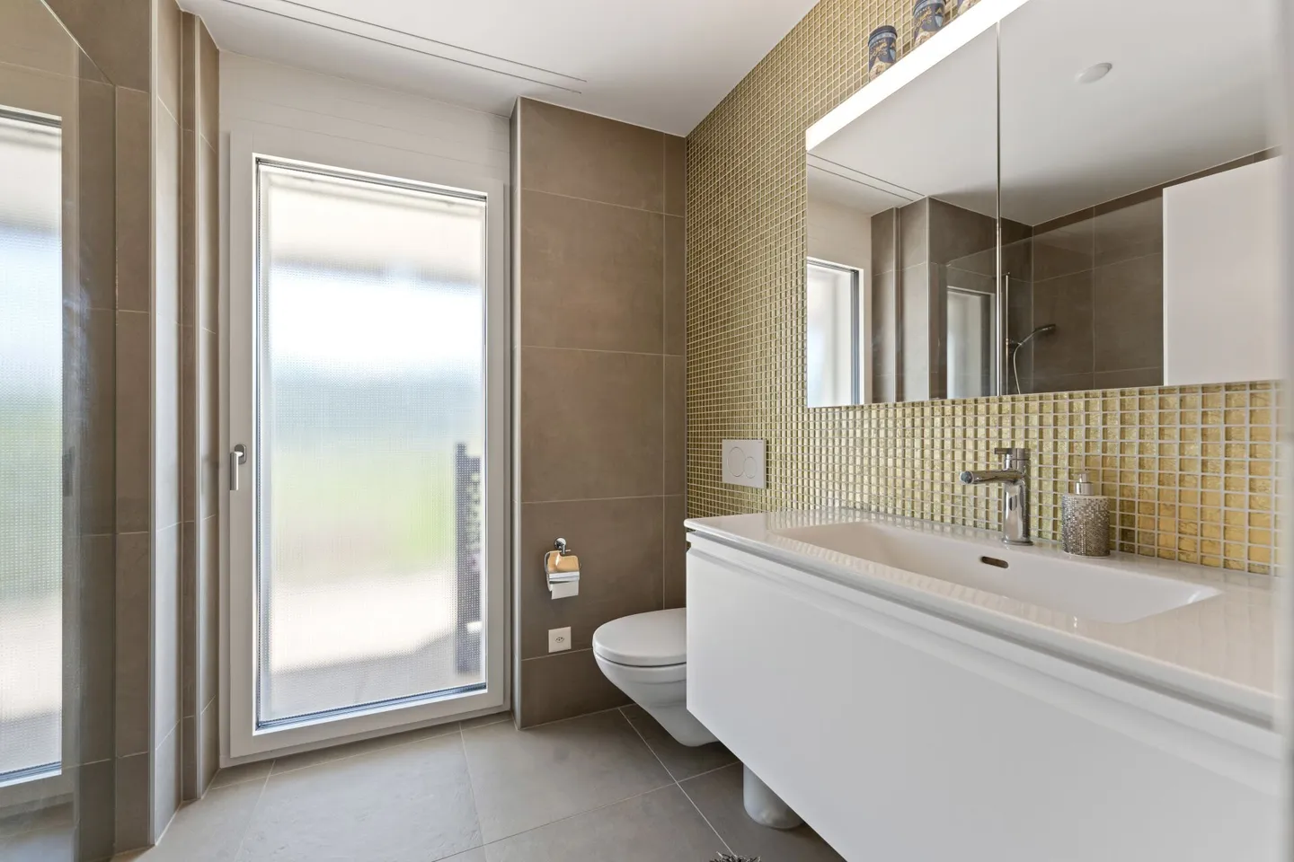 Top moderne 3.5-Zimmerwohnung mit Weitblick - Foto 14 von 16