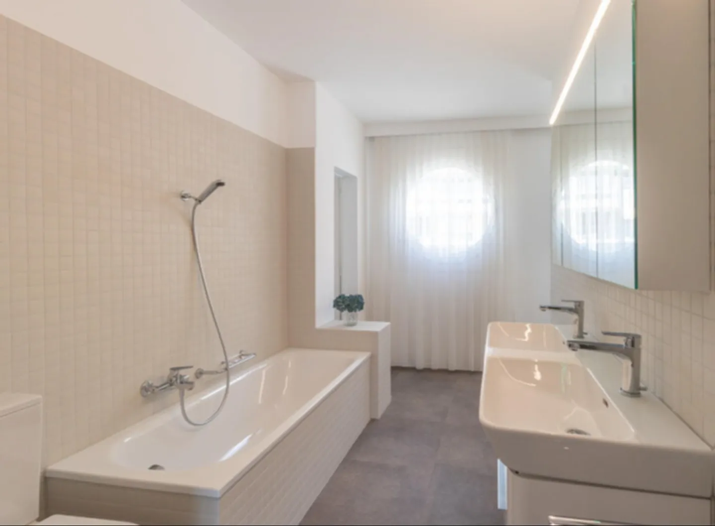 Prestigioso appartamento di 3.5 locali con splendida vista lago - Foto 8 di 18