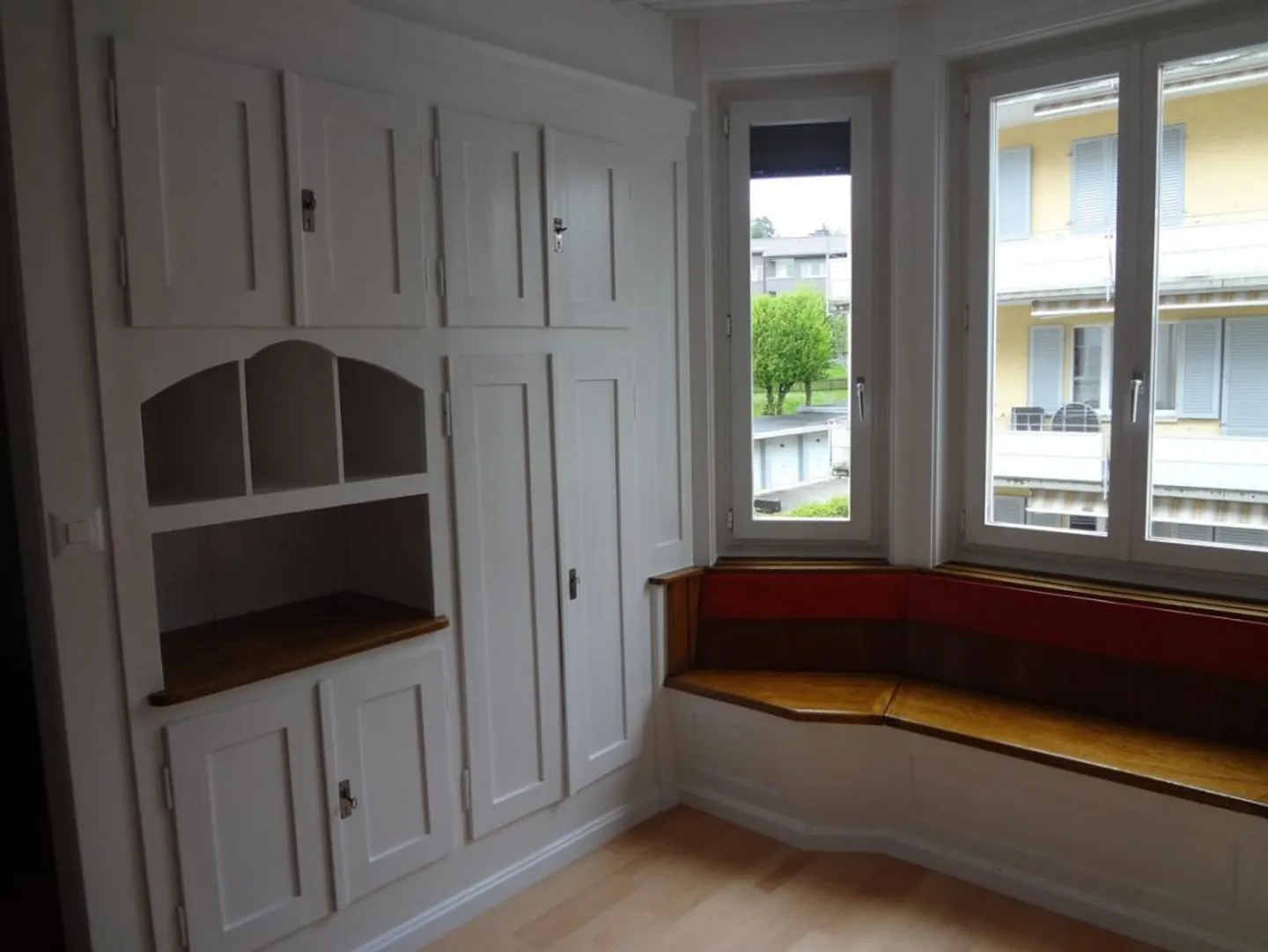 Renovierte schöne 4.5 Zimmerwohnung - Foto 3 von 11