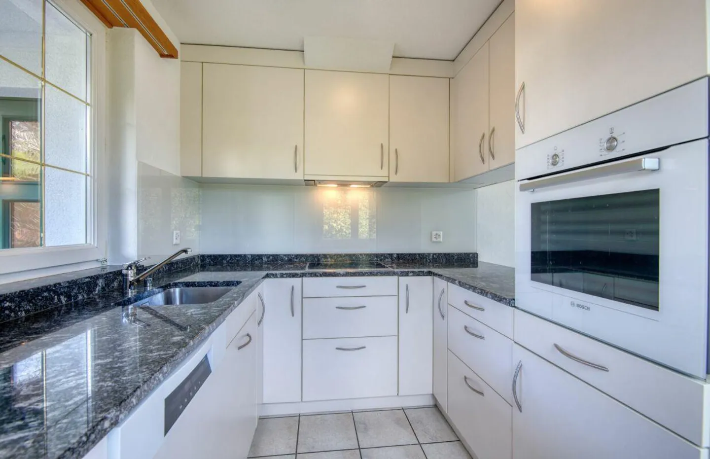 Casa bifamiliare adatta alle famiglie: 5½ STANZE, GIARDINO E TANTO SPAZIO - Foto 5 di 13