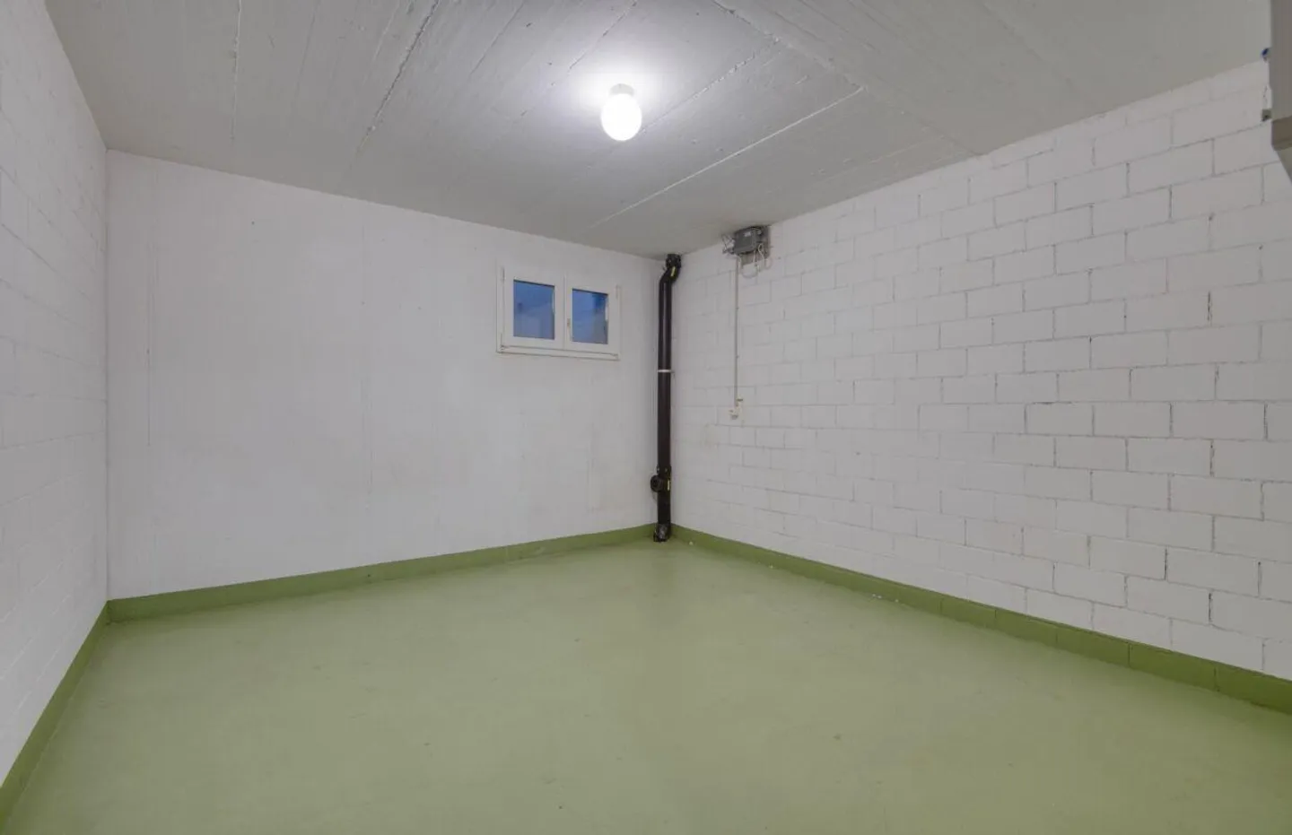 Casa bifamiliare adatta alle famiglie: 5½ STANZE, GIARDINO E TANTO SPAZIO - Foto 12 di 13