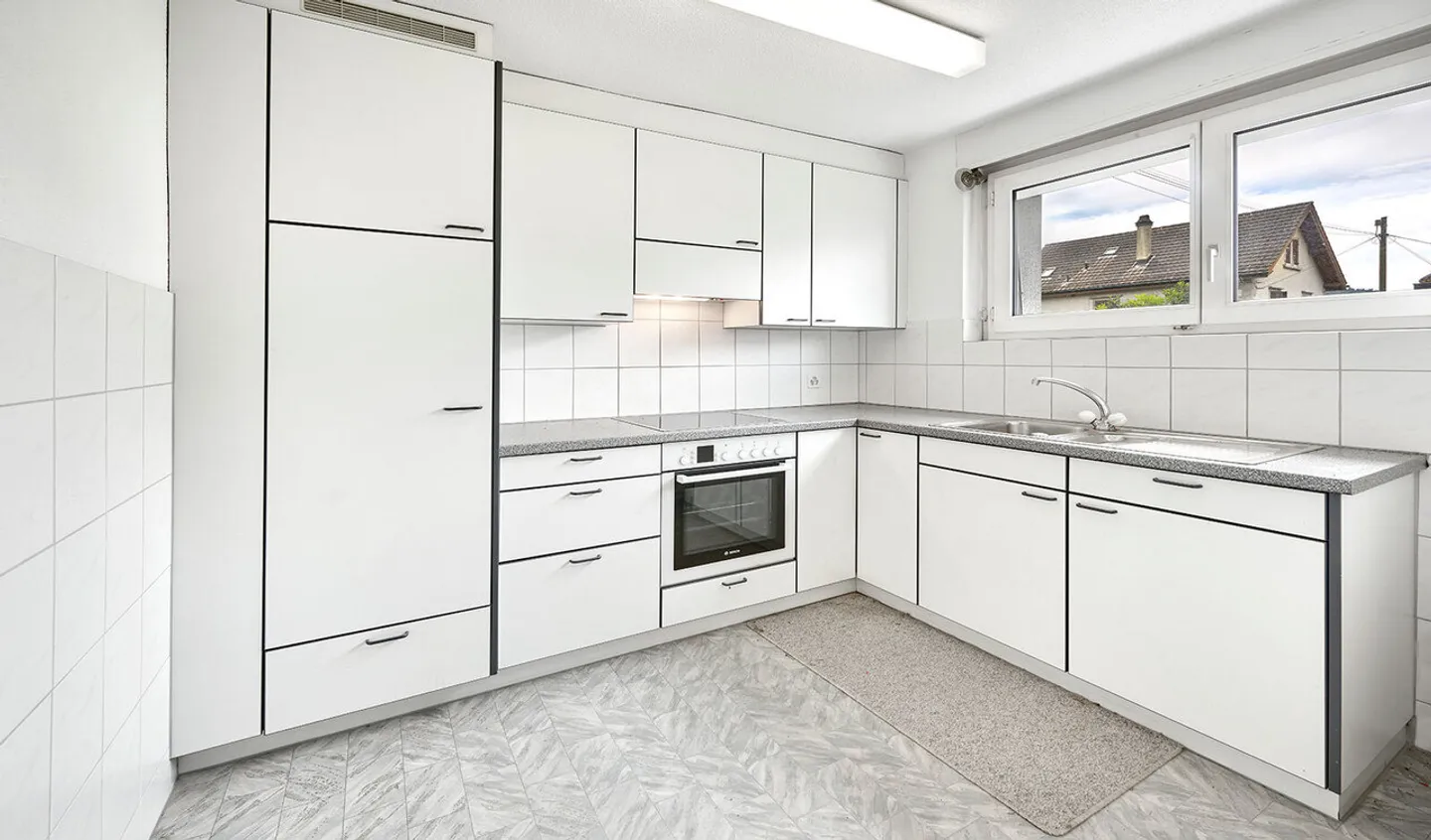 Maison multigénérationnelle avec potentiel de développement dans un emplacement central - Photo 4 sur 8