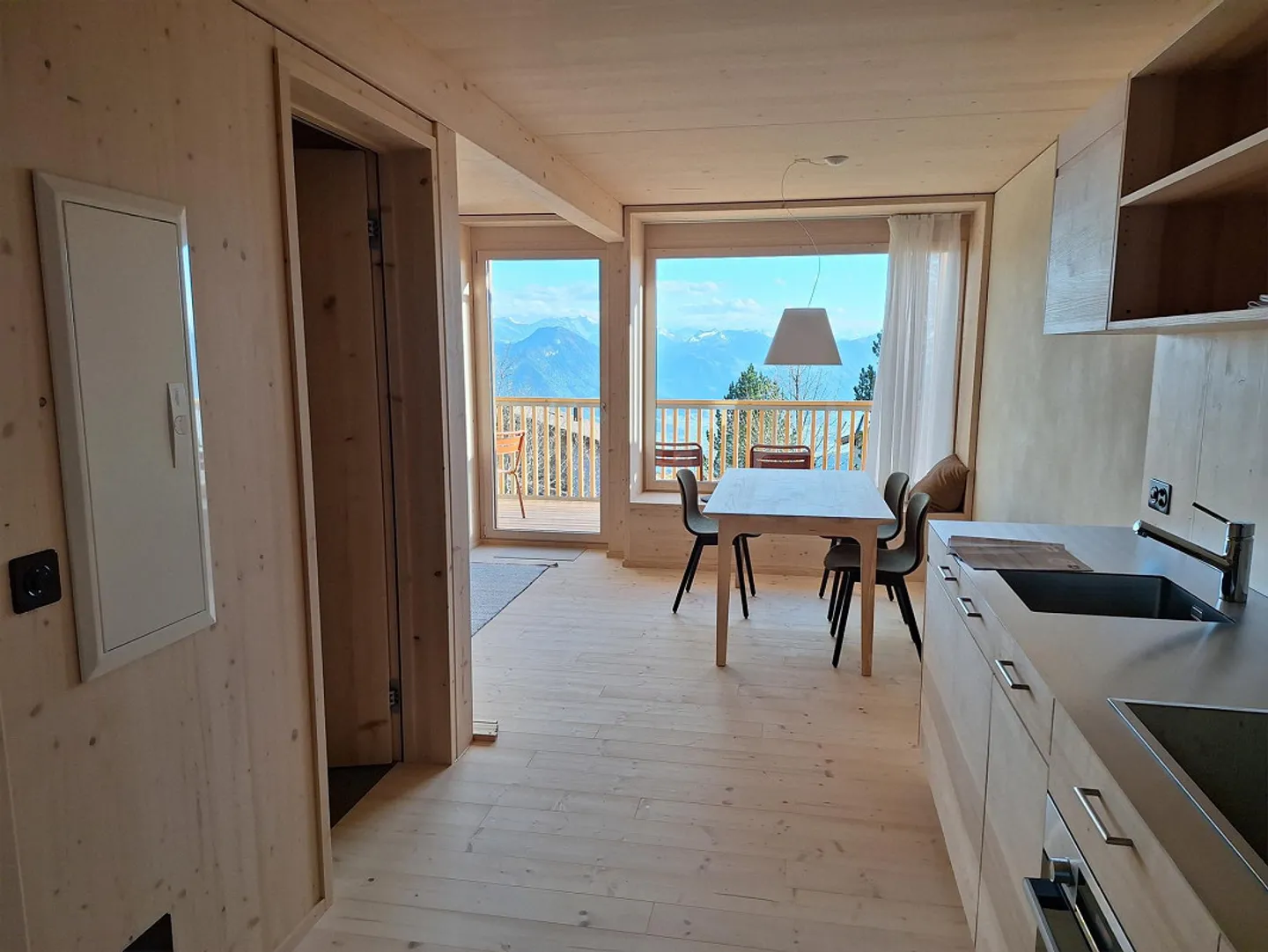 Möblierte, sonnige 4,5 Zimmer-Maisonette-Wohnung auf Rigi First - Foto 3 von 20