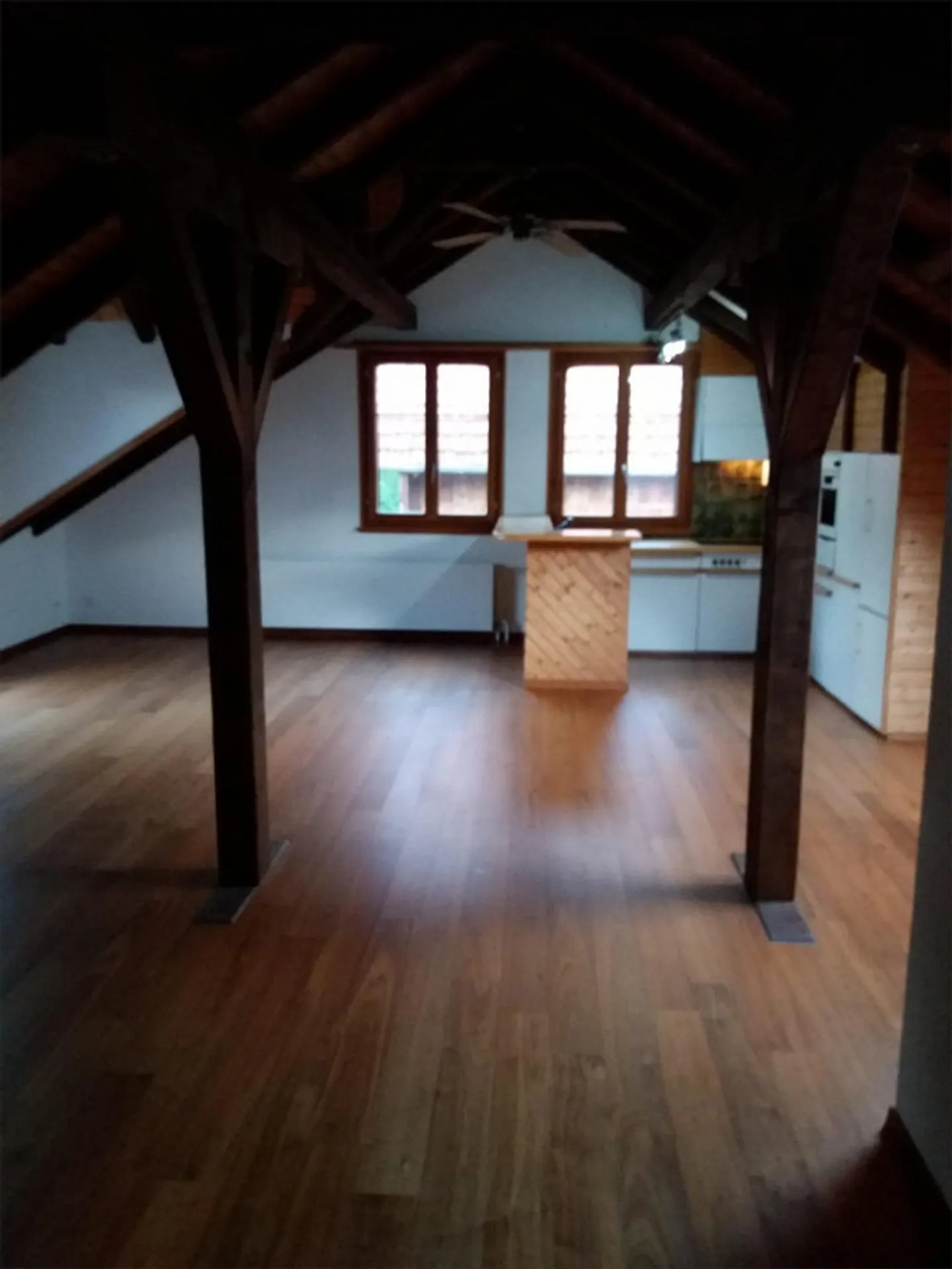 Cozy, centrally located 3.5 room attic apartment - Photo 5 of 6