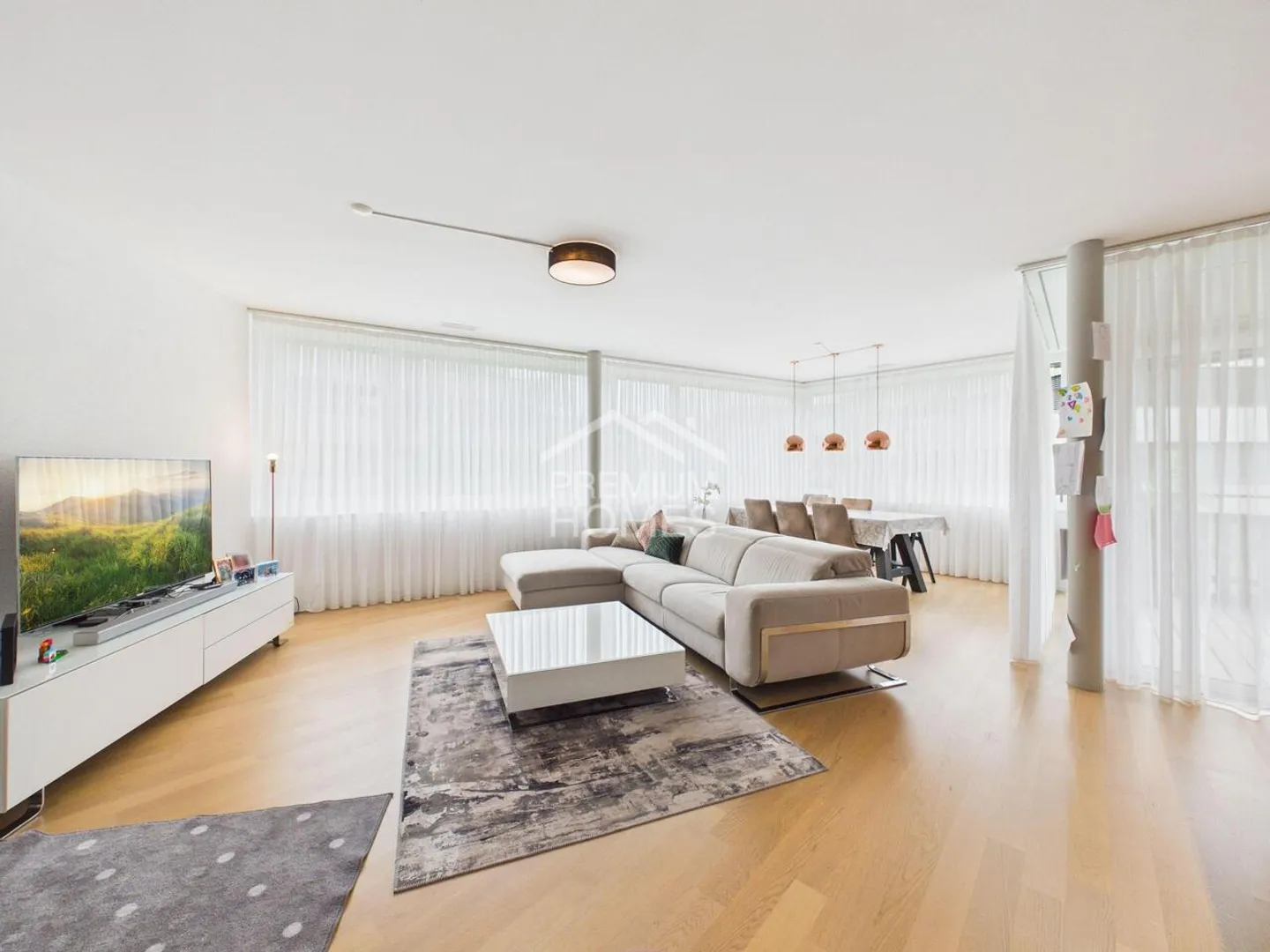 Age-appropriate living with style - Photo 3 of 13