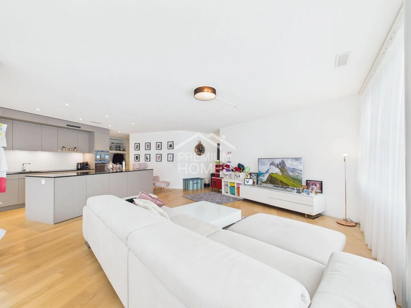 Age-appropriate living with style - Photo 5 of 13