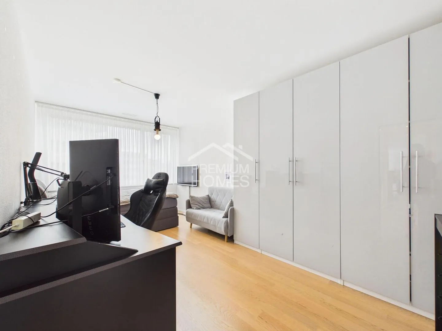Age-appropriate living with style - Photo 9 of 13
