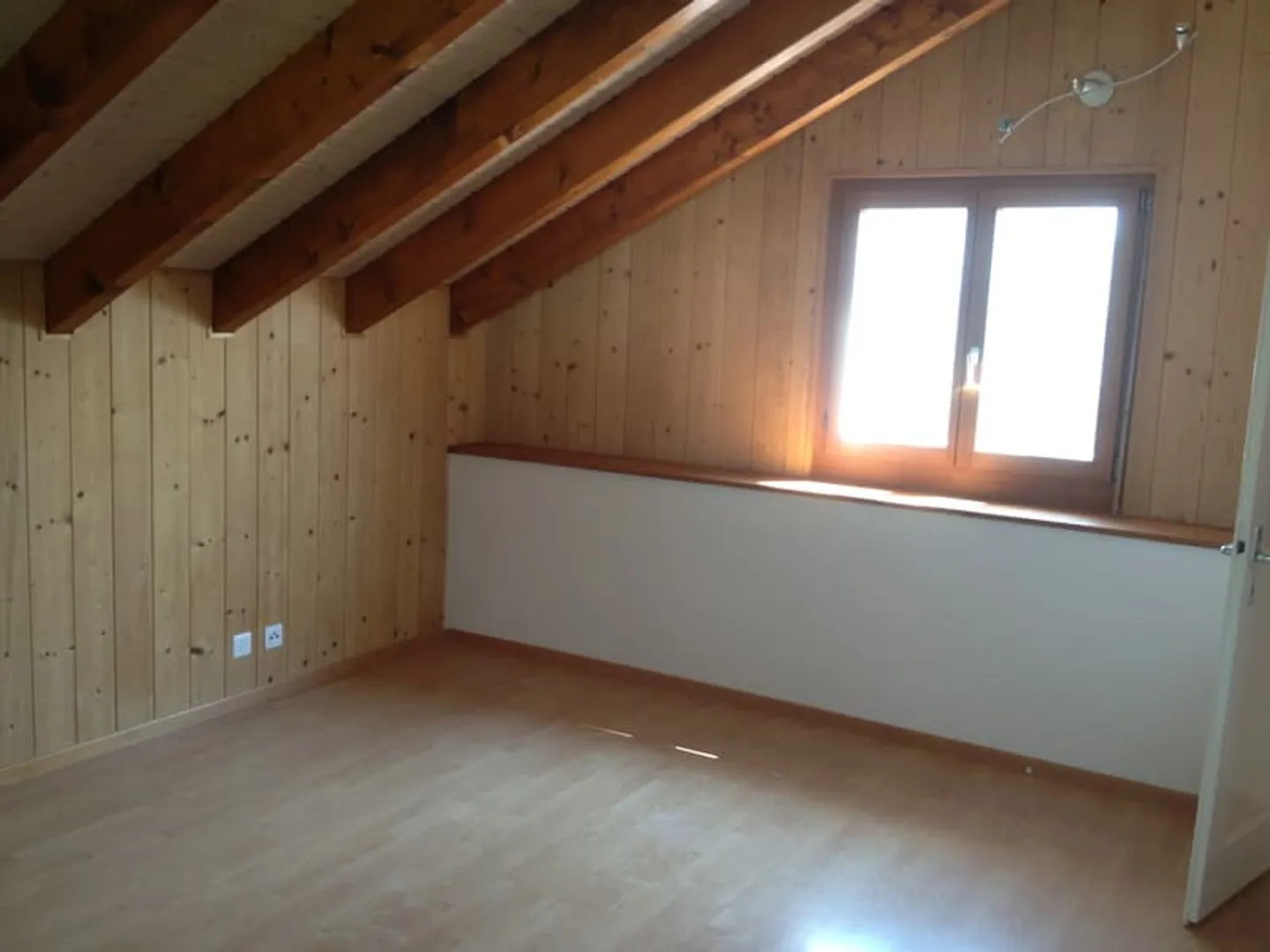 Triplex ingrandito con 4 camere - Foto 8 di 16
