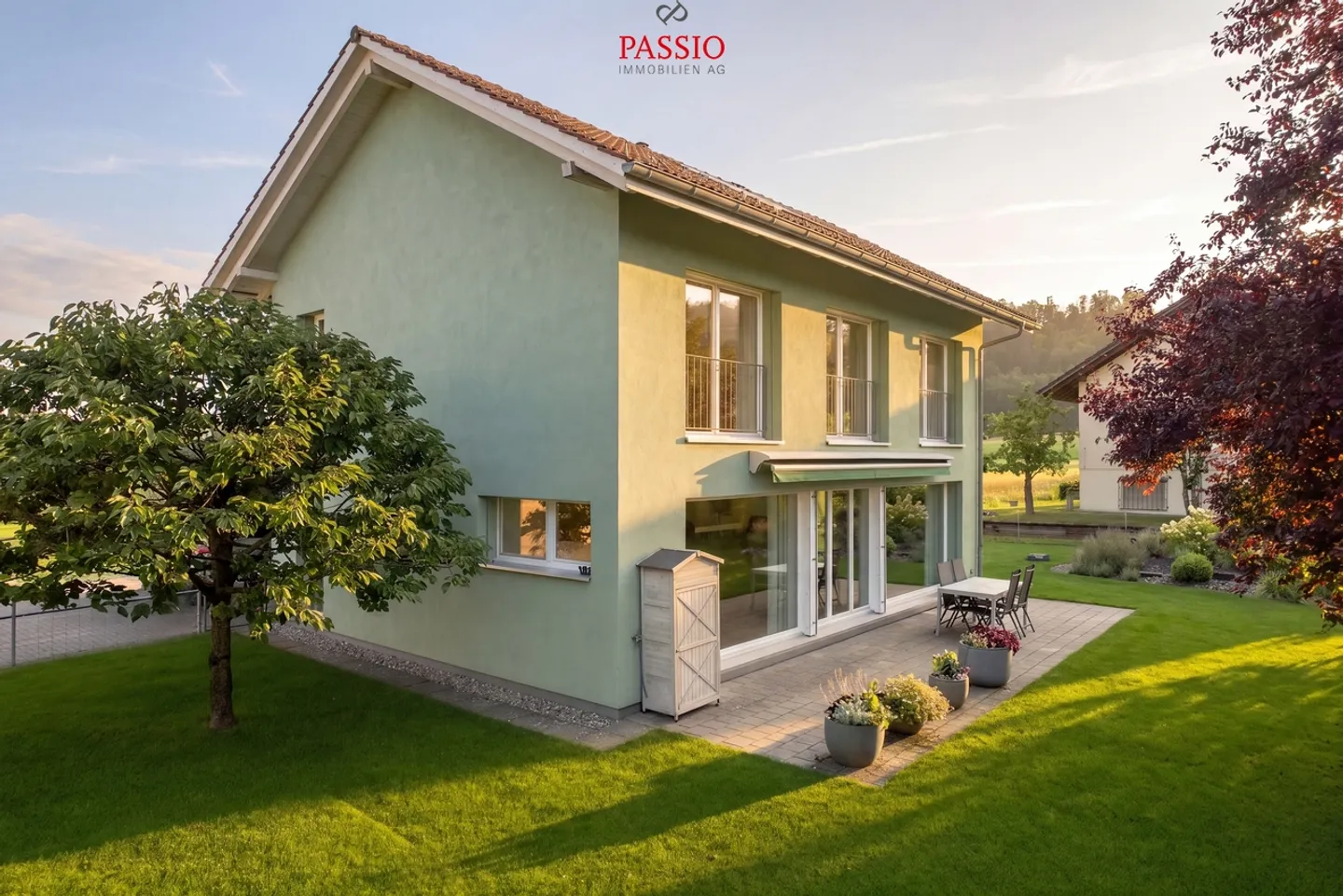 Modern 5.5-Room Single-Family House with Garden Paradise - Photo 1 of 40