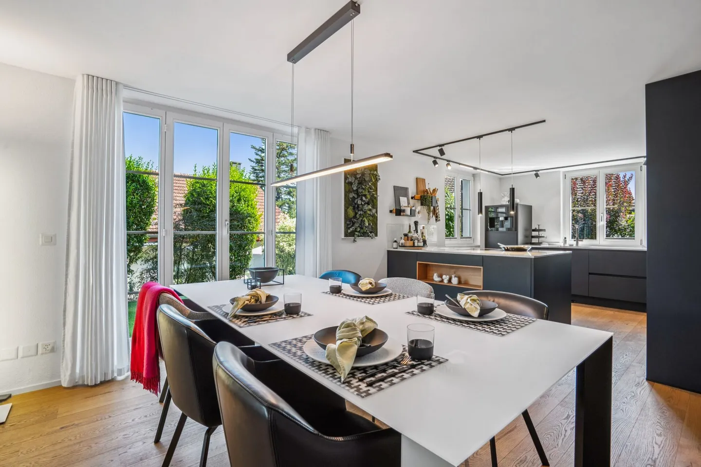 Casa bifamiliare di alta qualità e come nuova - Foto 4 di 15