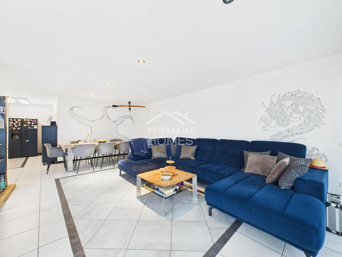 Moderno appartamento con giardino con isola cucina, cantina e molta luce - Foto 2 di 12