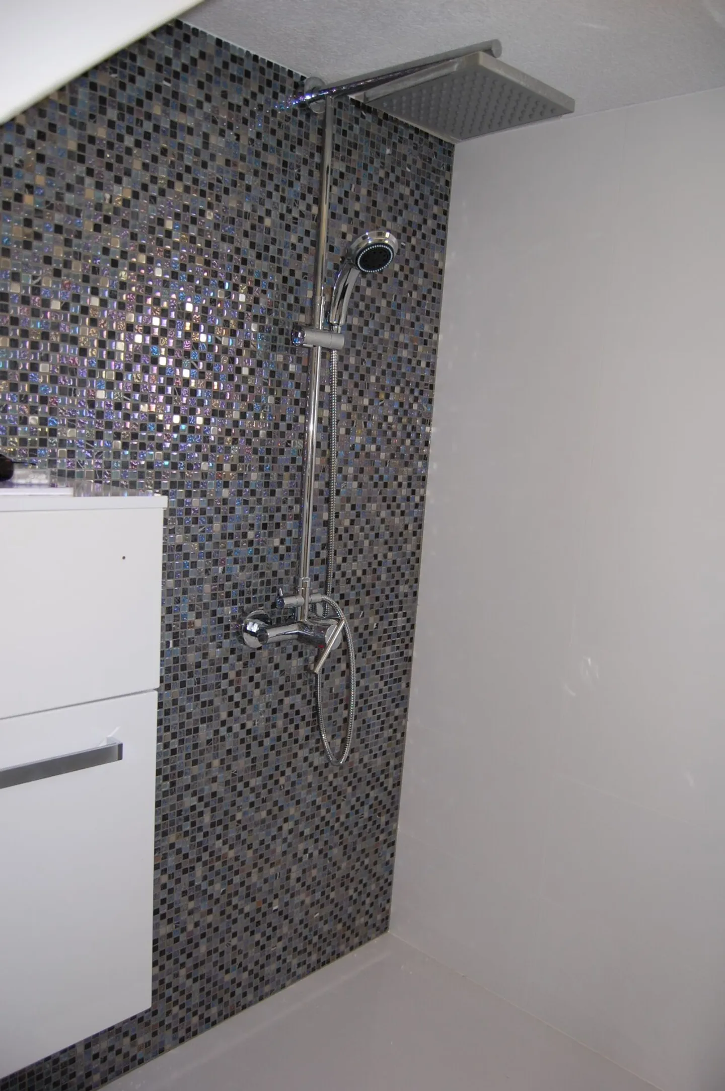 Hüsli on the slope - detached chalet in sunny Grossus Moos - Photo 4 of 18