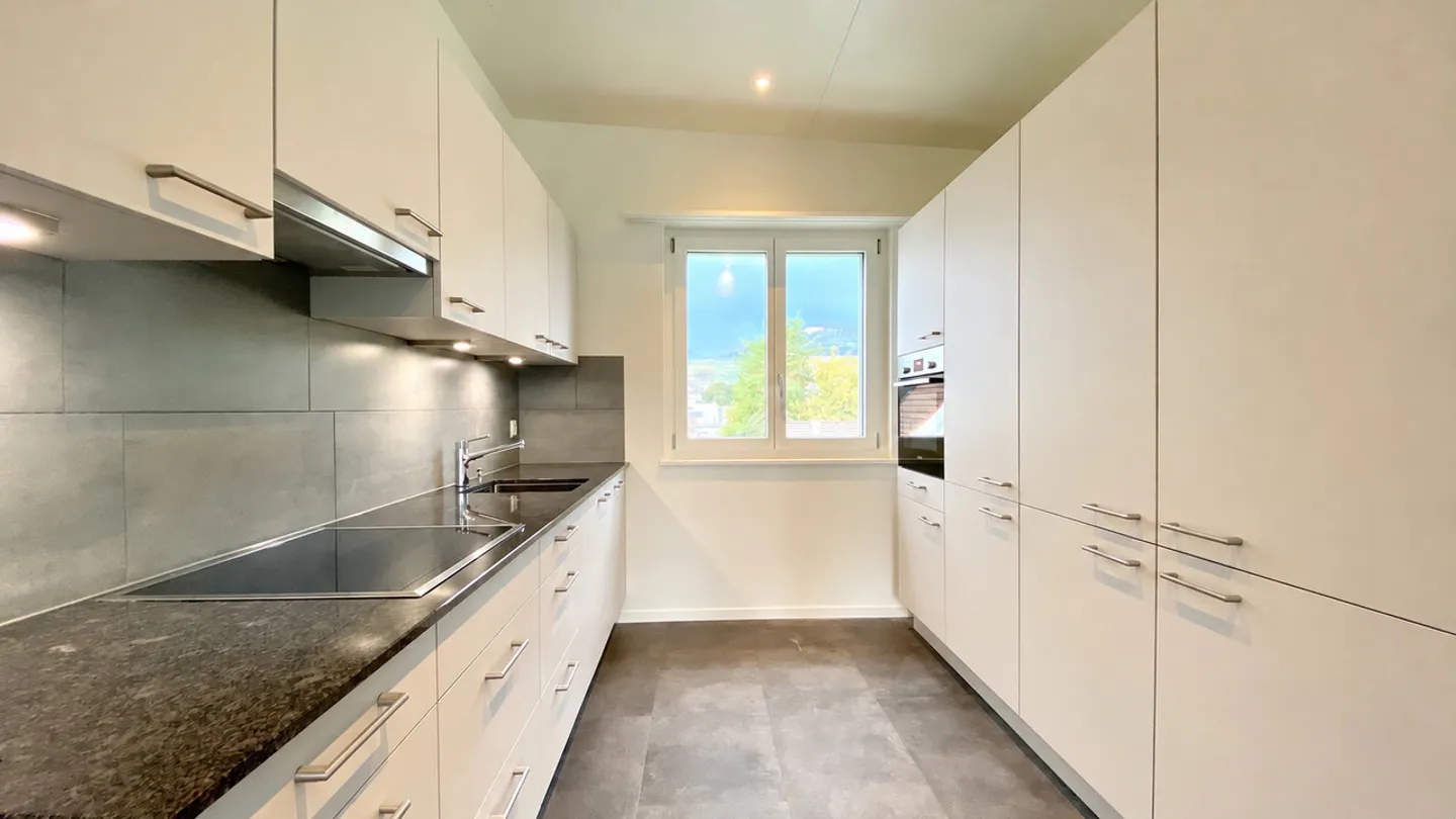 Moderne Wohnung mit grossem Balkon - Foto 1 von 5