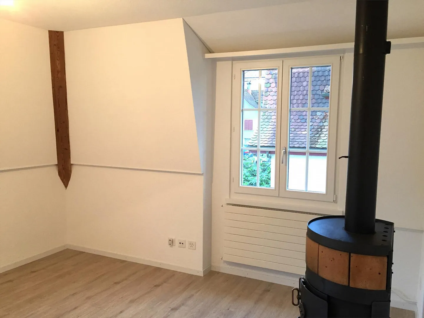 2.5 Zimmerwohnung im Zweifamilienhaus - Foto 3 von 10