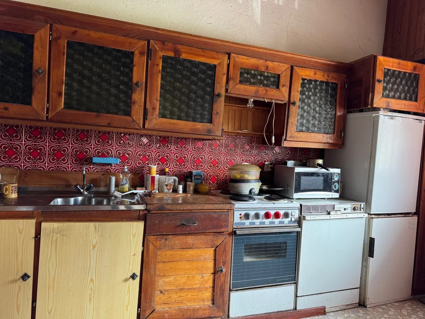 Haus / 4,5 Zimmer / Benötigt eine komplette Renovierung / Mollens / Exklusivität - Foto 4 von 6