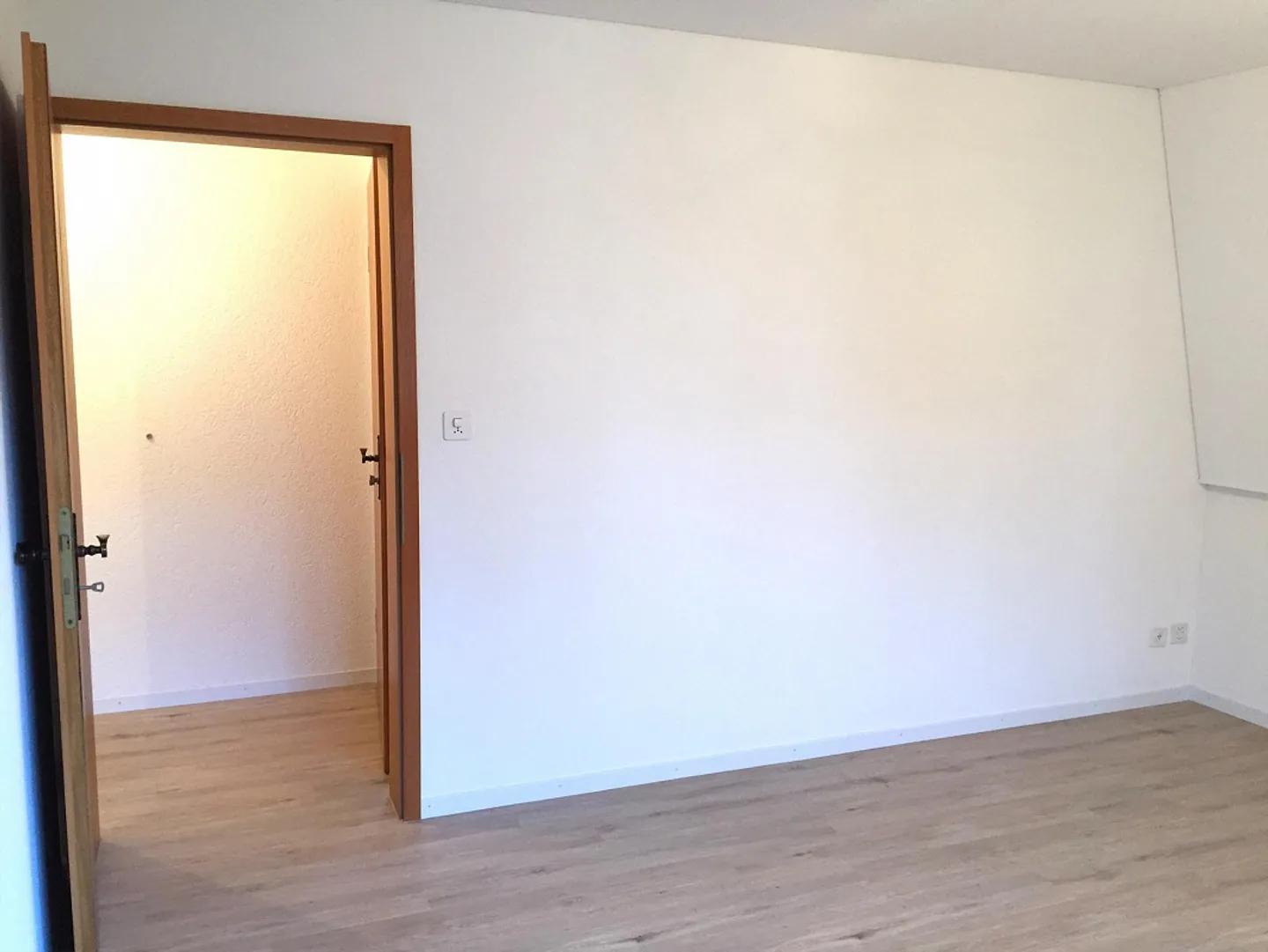 2.5 Zimmerwohnung im Zweifamilienhaus - Foto 5 von 10