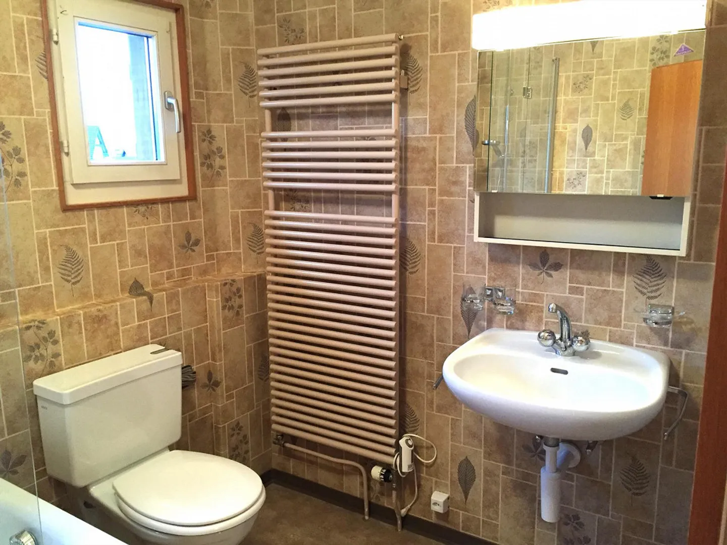 2.5 Zimmerwohnung im Zweifamilienhaus - Foto 8 von 10