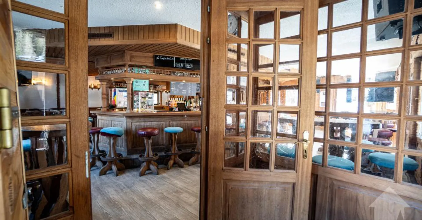 Chalet with Bistro in Zinal - Photo 3 of 13