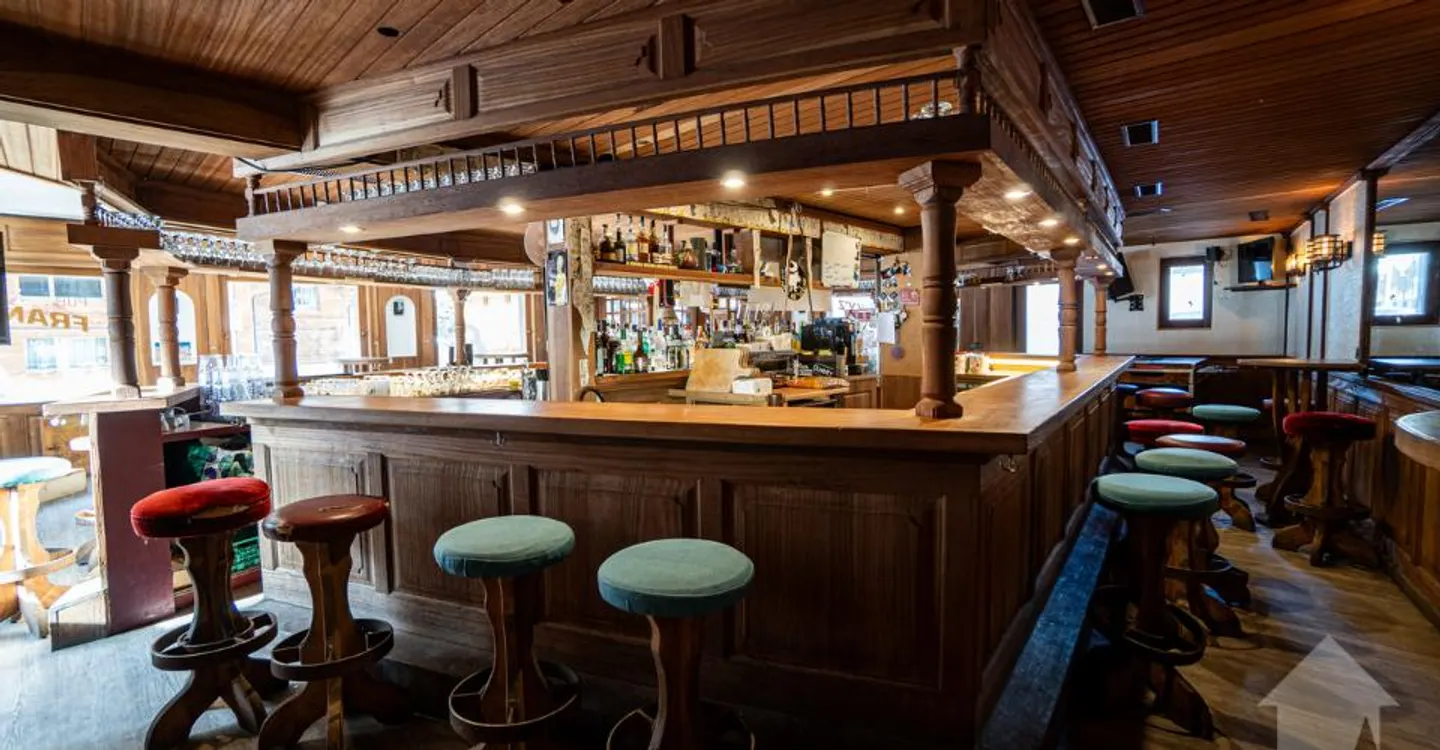 Chalet with Bistro in Zinal - Photo 10 of 13