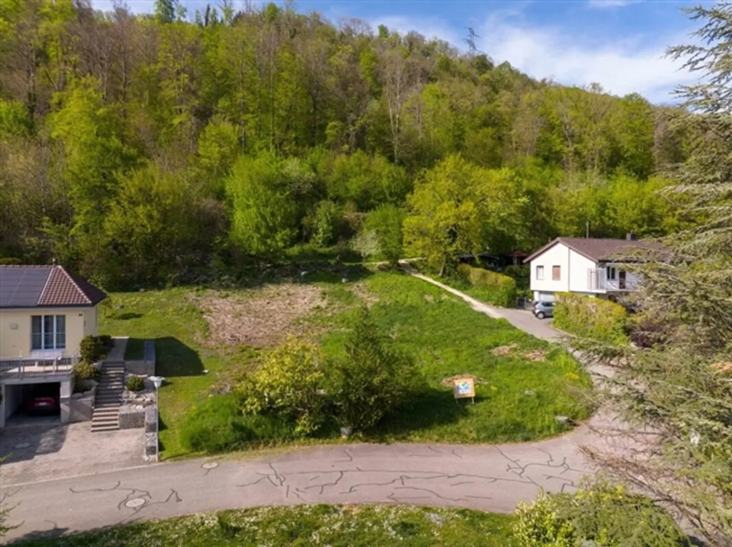 Terrain attractif avec vue dégagée - Photo 1 sur 3