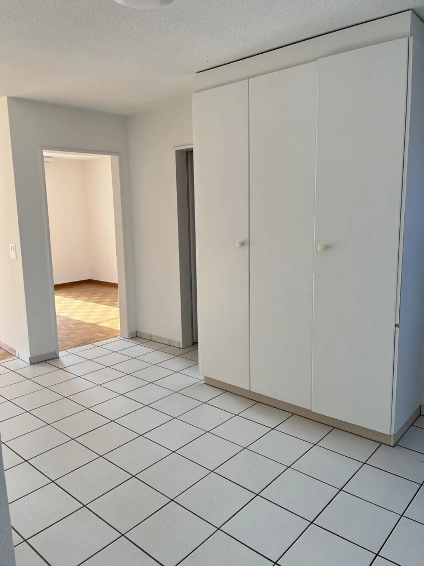 Apartment for rent - Photo 10 of 11