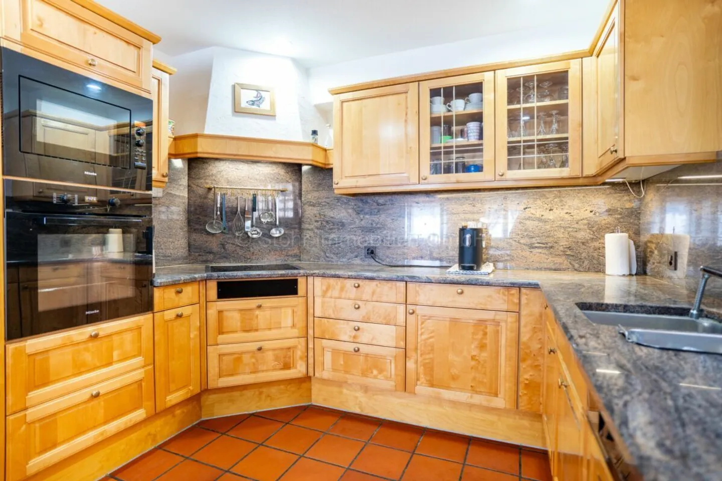 Spacious Duplex with Land - Photo 19 of 29