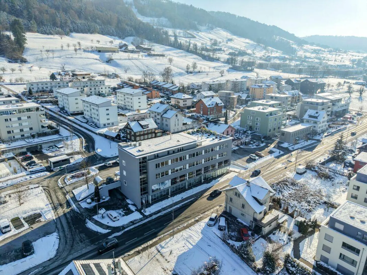 Vielseitiges Gewerbe gut vernetzt - Foto 9 von 9