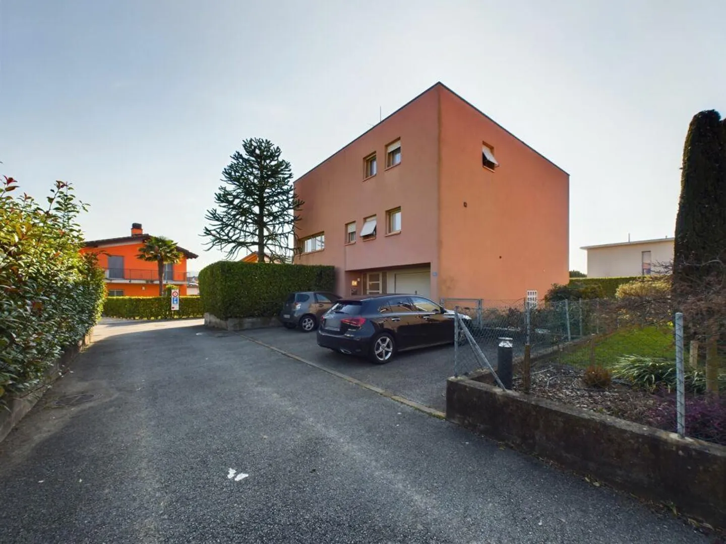 A Stabio for sale single-family house with large garden - Photo 3 of 15